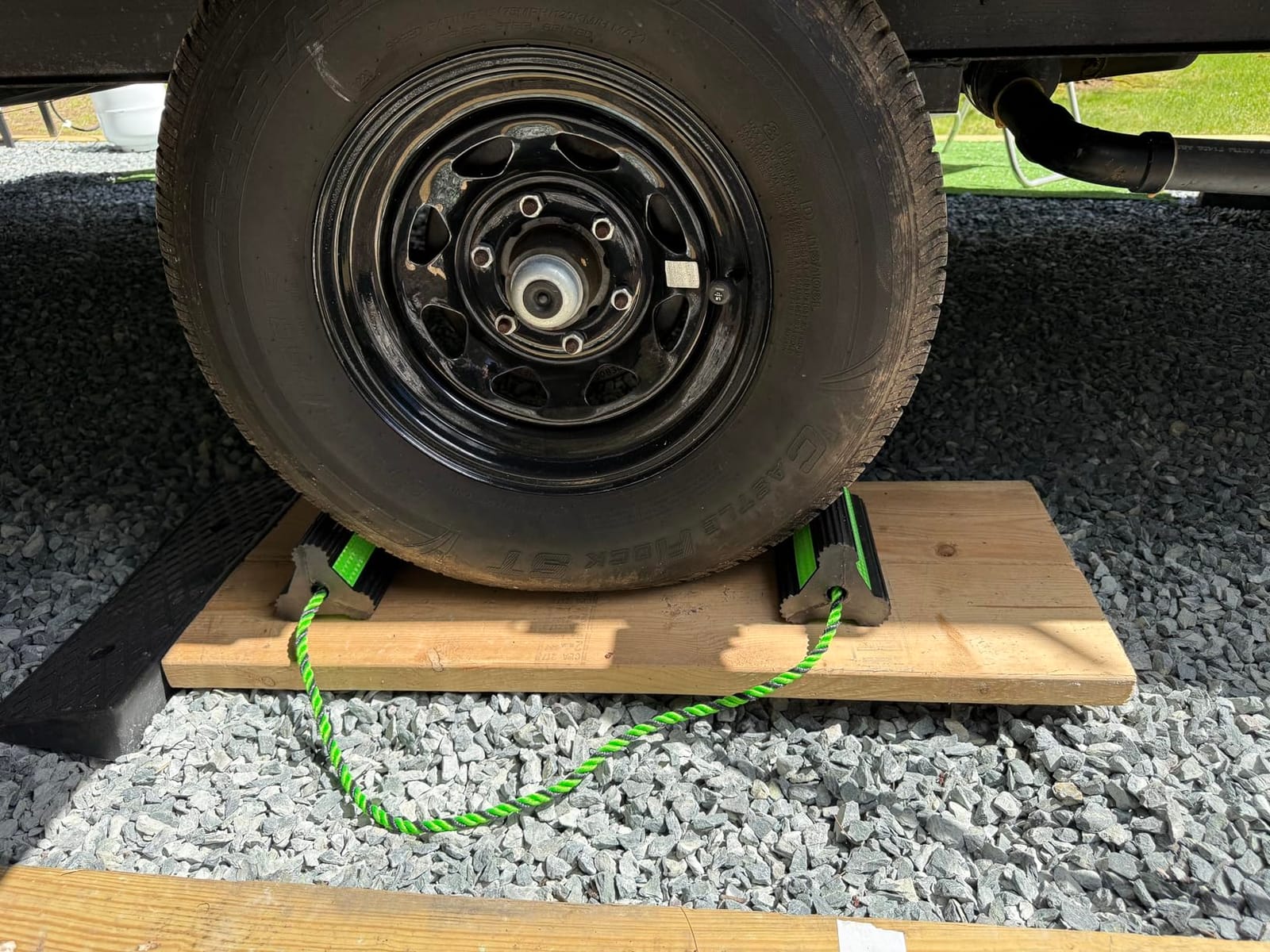 Rhino USA Heavy Duty Rubber Wheel Chocks - Non-Slip Trucks, RVs & Trailers (Black) customer photo 2