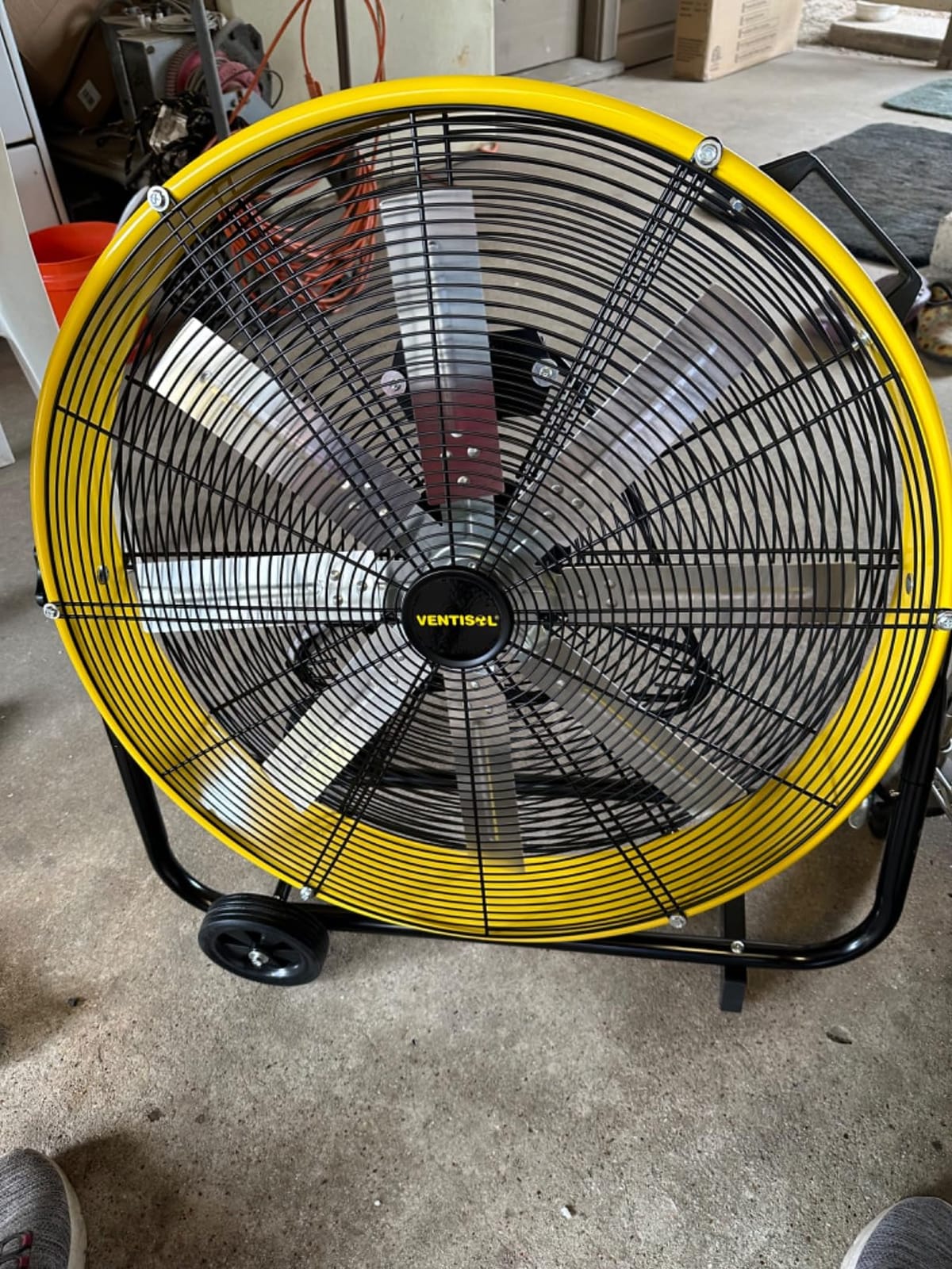VENTISOL 24 Inch High Velocity Drum Fan, 9500 CFM Heavy Duty Industrial Shop Fan, 3 Speed Large Commercial Metal Floor Fan, for Garage, Warehouse, Outdoor, 8 Blades customer photo 2