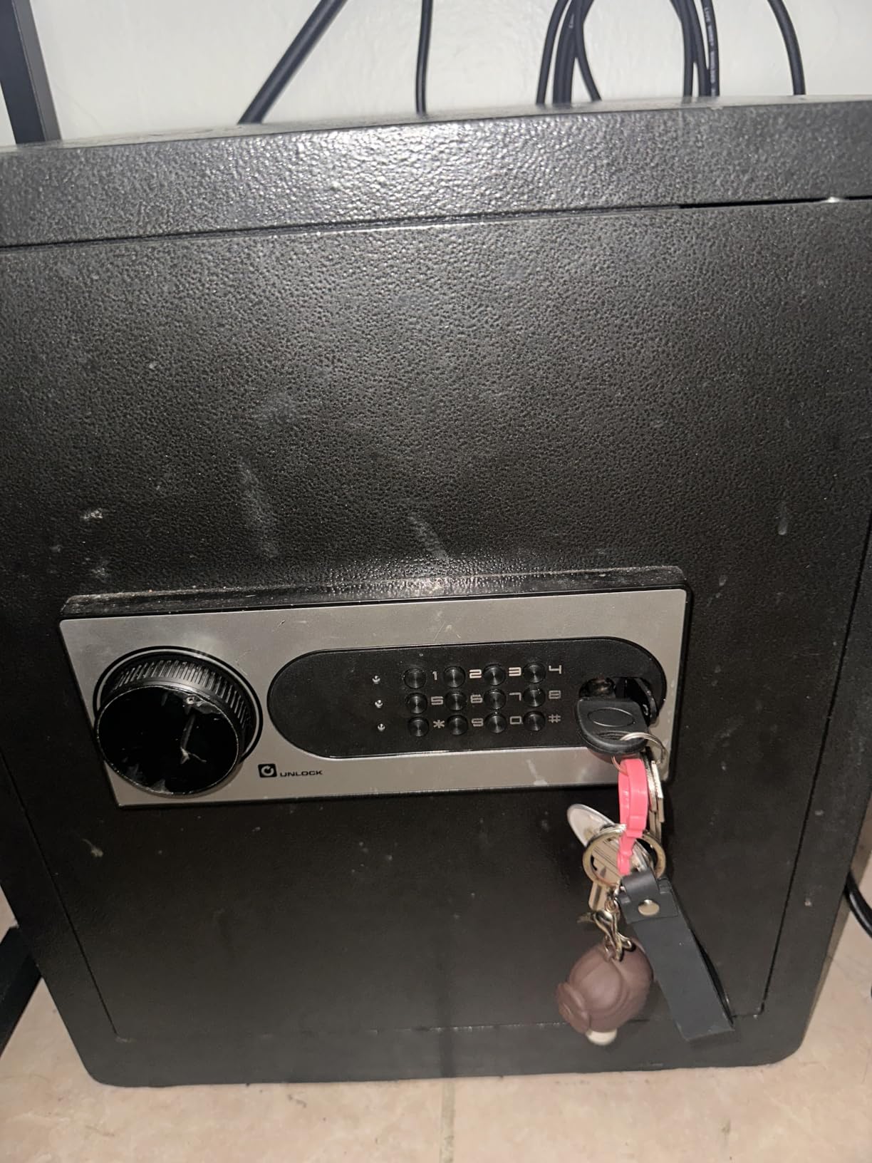 DAYI Hotel Safe, 1.4 Cubic Feet Laptop Closet Safe Box with Digital Keypad for Home Office Documents & Money, Dual Alarm System - D-22 customer photo 1