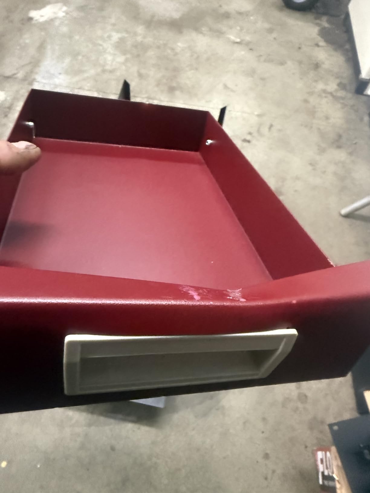 YESWELDER Welding Cart with 4 Red Drawers, Dual Cylinder Slots, 245 lb | Custom Steel-Plate Frame with Rust-Resistant Paint, 360° Swivel Casters, with Stainless Steel Safety Chains customer photo 2