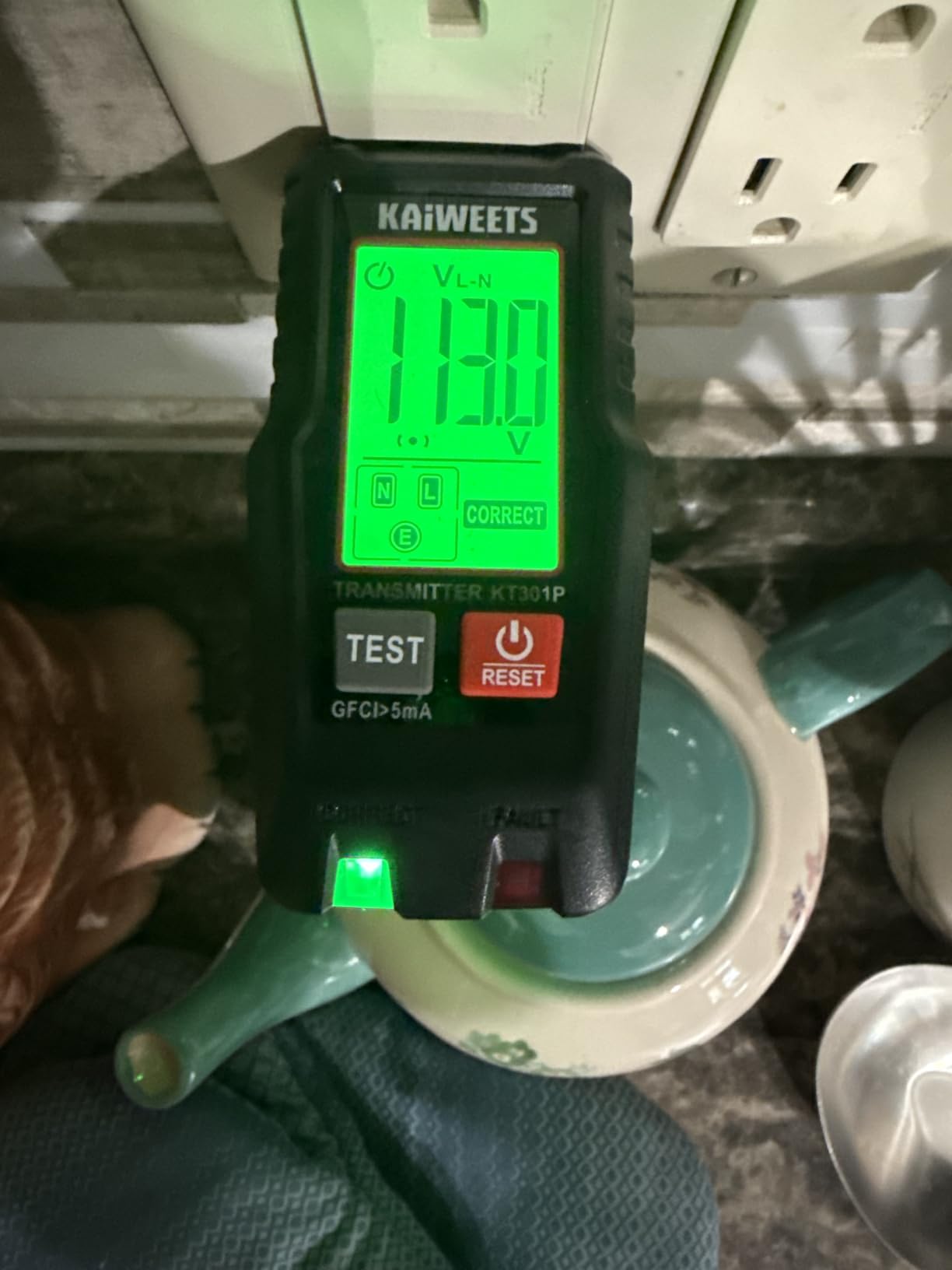KAIWEETS Circuit Breaker Finder with LCD Display, GFCI Outlet Tester, Electrical Circuit Tracer Tool with NCV Test & Flashlight, Includes Carrying Case and Adapters- KT301P customer photo 1