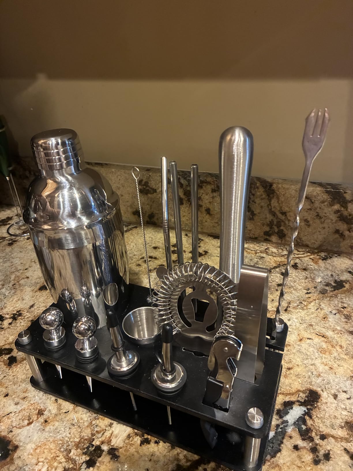 Cocktail Shaker Set, 18-Piece Bartender Kit with Acrylic Stand, 18/8 Stainless Steel Bar Set with Martini Shaker, Jigger, Muddler & Recipe Book for Home Bar customer photo 2