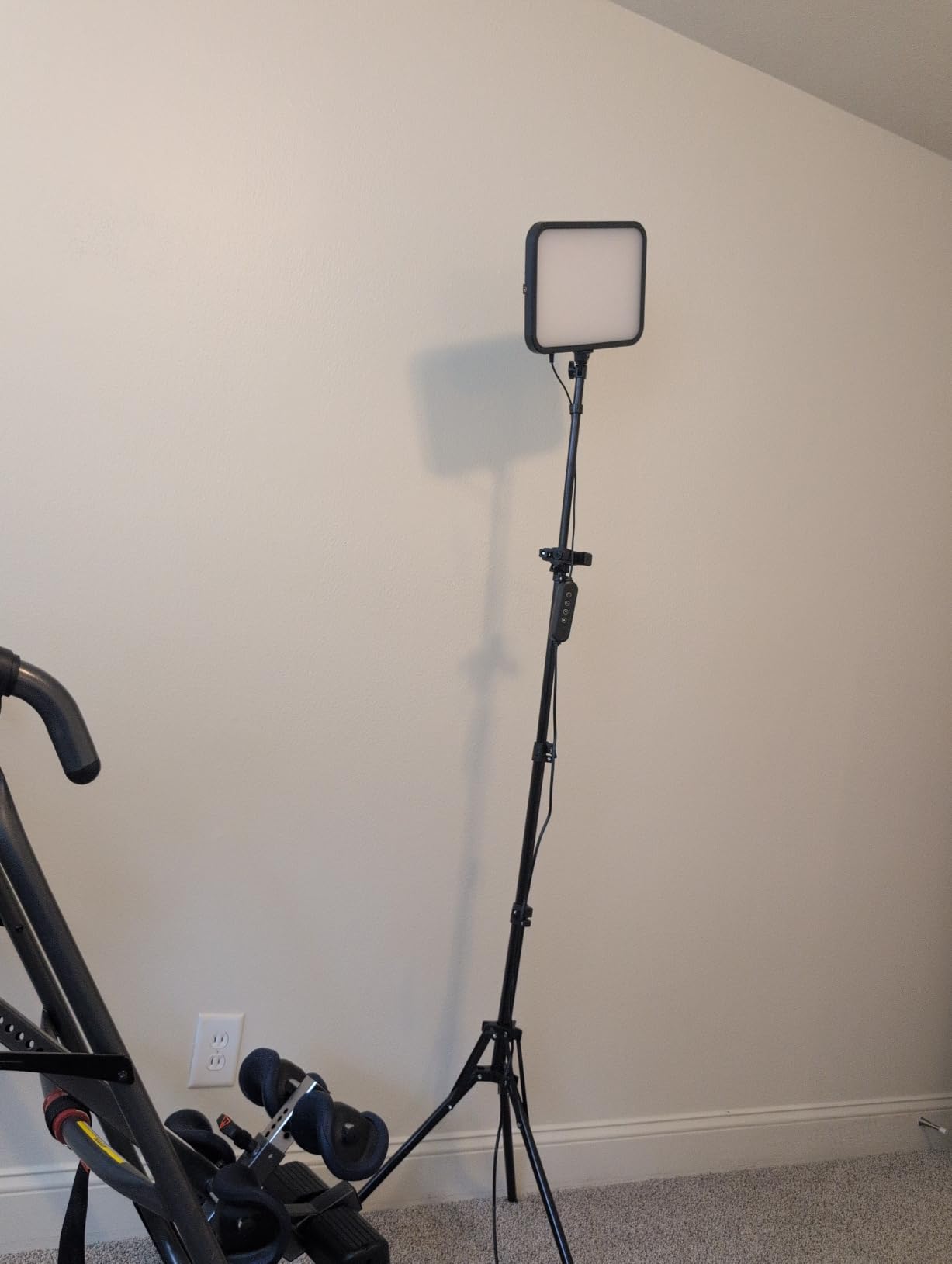 UBeesize 2-Pack LED Video Light Kit with Tripod Stand & Phone Holder | Ultra-Bright 3000-Lumen Dimmable Studio Lights for Live Streaming, Video Recording, Makeup, Gaming, YouTube and Photography customer photo 2