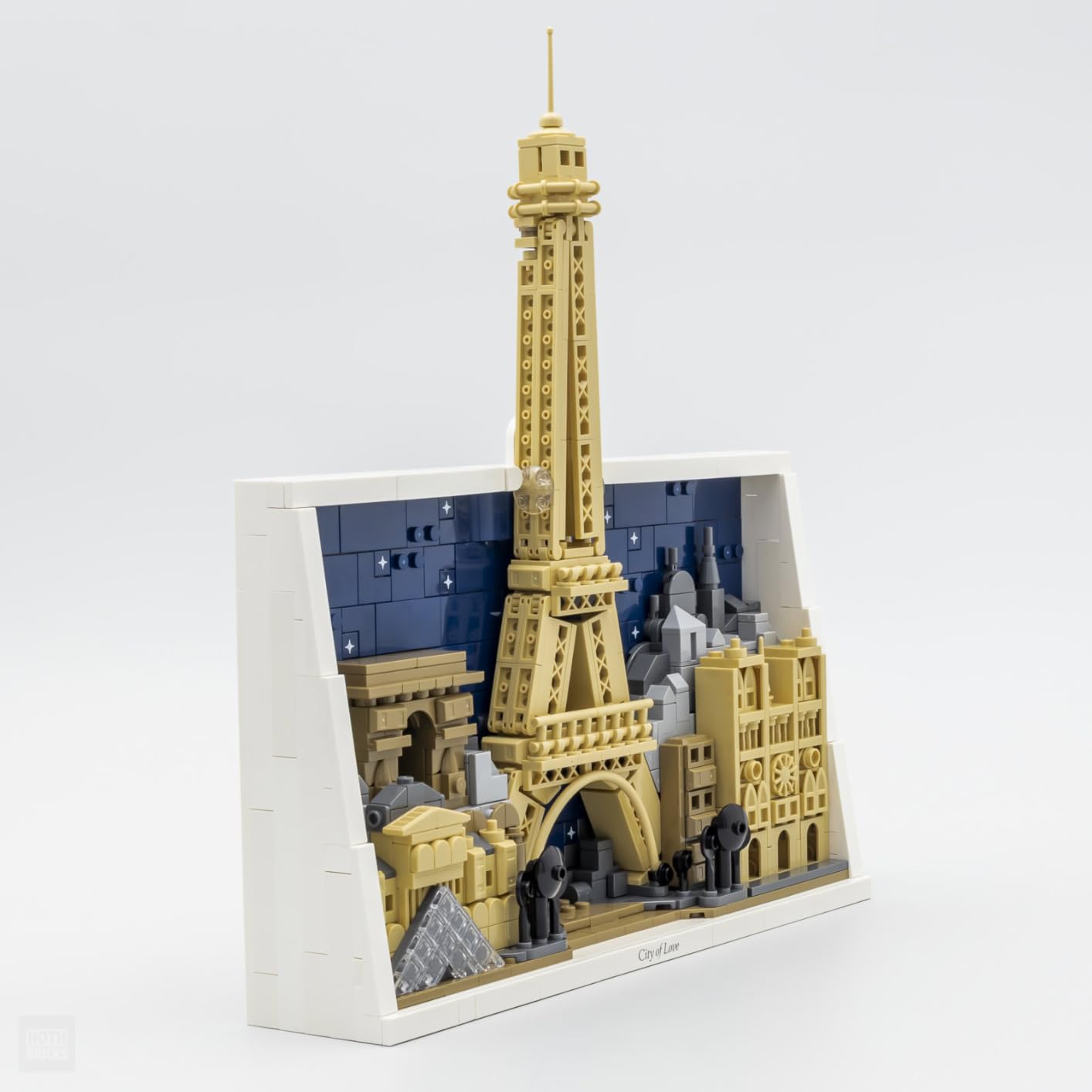 Architecture Paris - City of Love Building Set for Adults - Gift for Birthdays - Office or Bedroom Decor for Women & Men, Ages 18+ - W/Frame for Display - 21064 customer photo 1