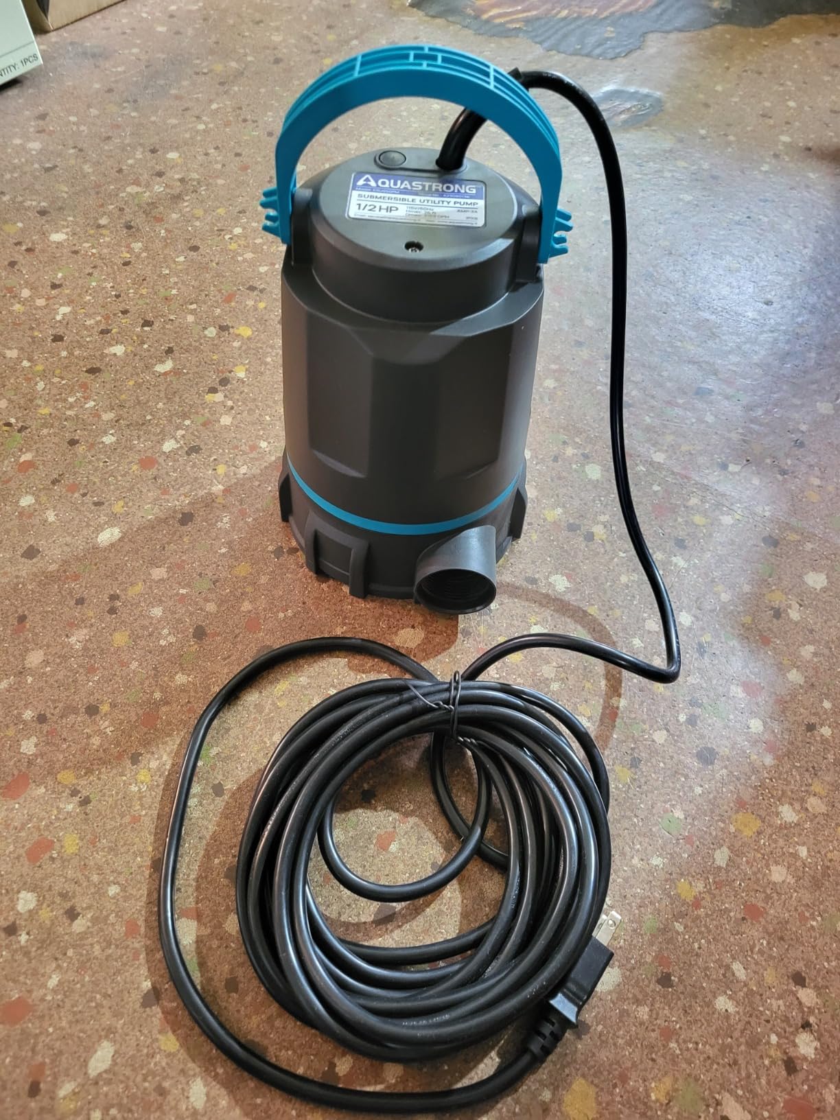 Aquastrong 1 HP Sewage Grinder Pump, 115V 4200 GPH Sewage/Effluent Pump | Sewage Pump 2 inch Discharge, Cast Iron Sump Pump Submersible with Auto Float Switch for Basement Sump Basin and Sewage Well customer photo 2
