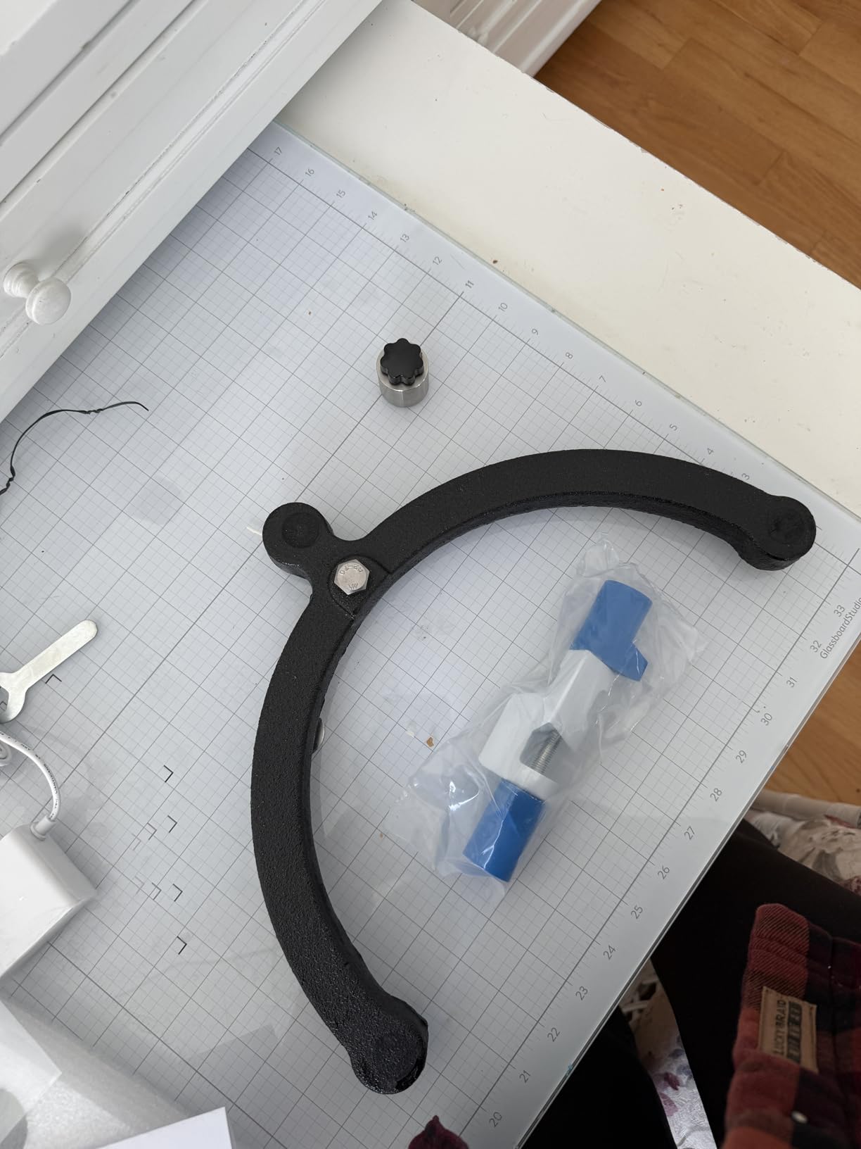 Digital Lab Overhead Stirrer, Speed 100-2000rpm, Max.Torque 20N.cm, Max.Viscosity 10000mpas, 10L(H2O), Lab Mixer with Overload Protection, Overhead Mixer with Support Stand and PTFE Stirring Rod, 110-220V customer photo 2