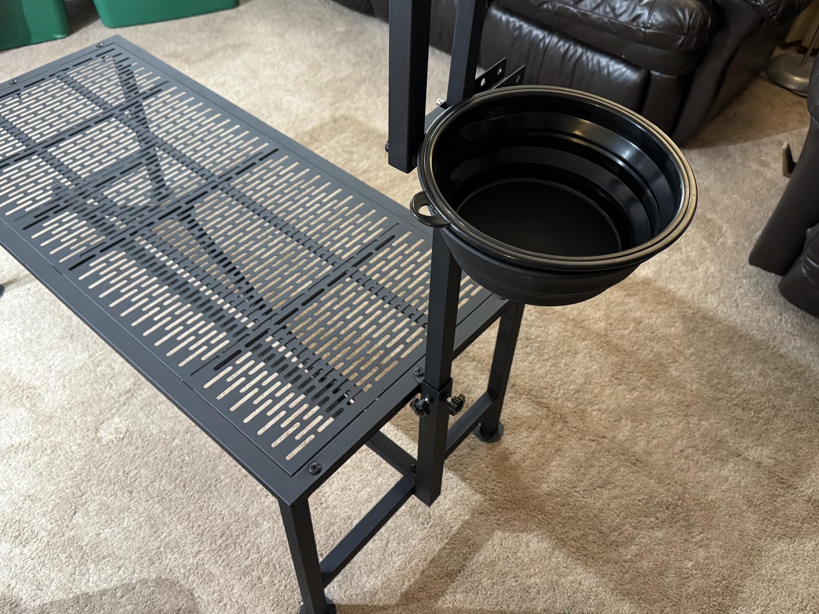 Upgrade Goat Milk Stand with Feed Bin, 600lbs Goat Stand for Grooming & Hoof Trimming, 1mm Thick Platform & Anti-Slip Design, Goat Grooming Stand with Firm Head Lock and Adjustable Head customer photo 1