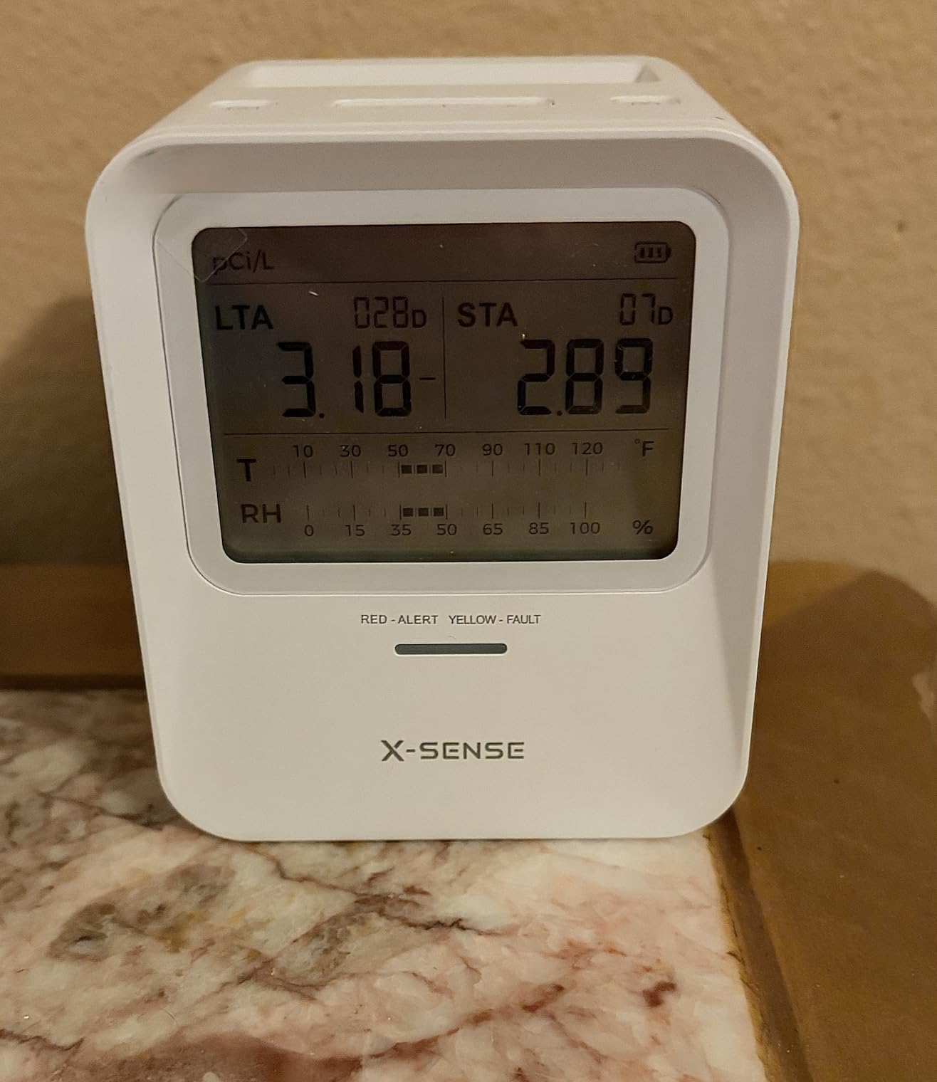 X-Sense Radon Detector for Home, Audible & Visual Alerts, XR0B-SR | Up to 90% Accuracy in 7 Days, 999-Day Radon Tracking, One-Touch Reset, Multi-Room Use customer photo 2