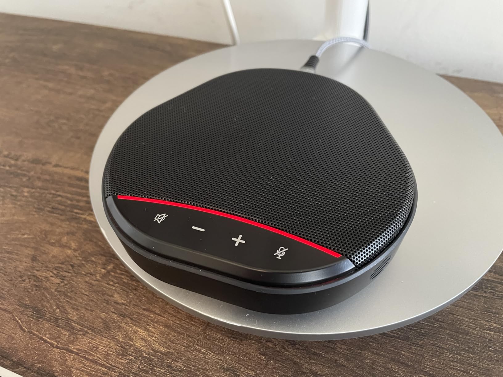 Conference Speakerphone with 360° Voice Pickup, AI Noise Reduction & Echo Cancellation, USB Plug and Play Desktop Microphone Speaker for Zoom, Teams, Home Office & Online Meetings customer photo 1