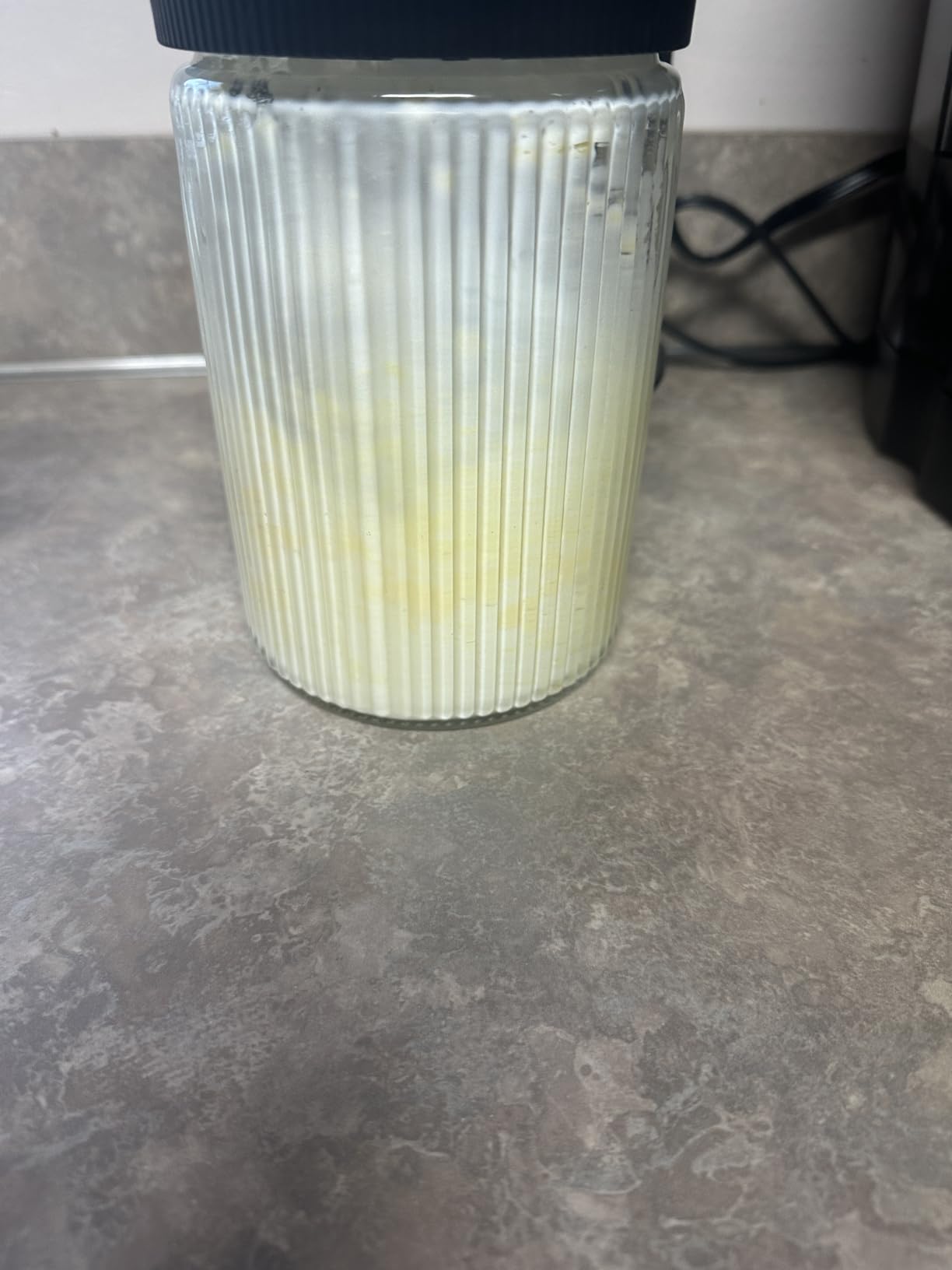 IFOLO Electric Butter Churn - One-Touch Butter Maker in 5-10 Mins, 34oz Glass Jar with High-Speed Brushless Motor customer photo 1