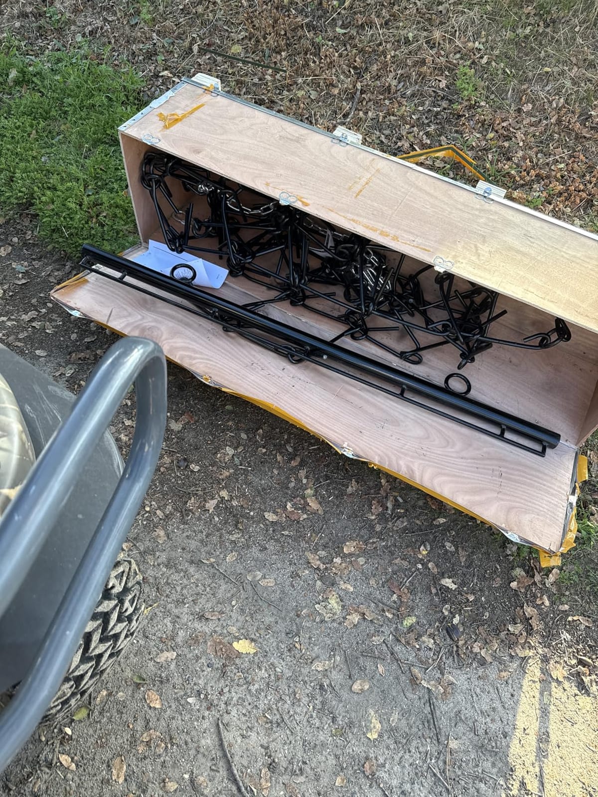YITAMOTOR Heavy Duty Drag Harrow (83.7 LBS), 4 FT x 4 FT Chain Harrow, 3/8