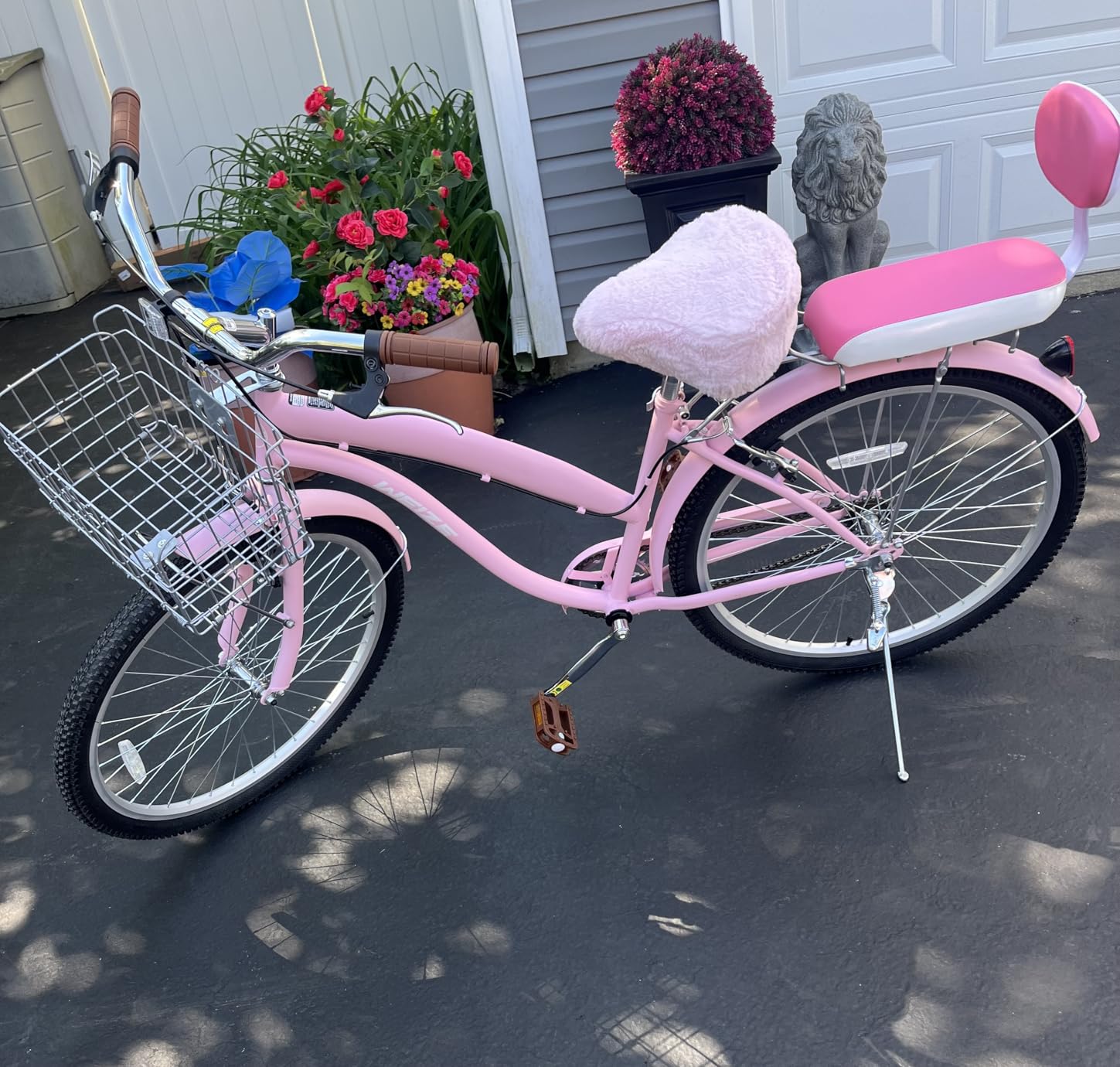 WEIZE Beach Cruiser Bike, 24 26 inch Commuter Bicycle for Adult Men and Women, Front & Rear Fenders, Comfortable City Bikes with Rear Rack&Basket, Ergonomic Upright Design customer photo 2