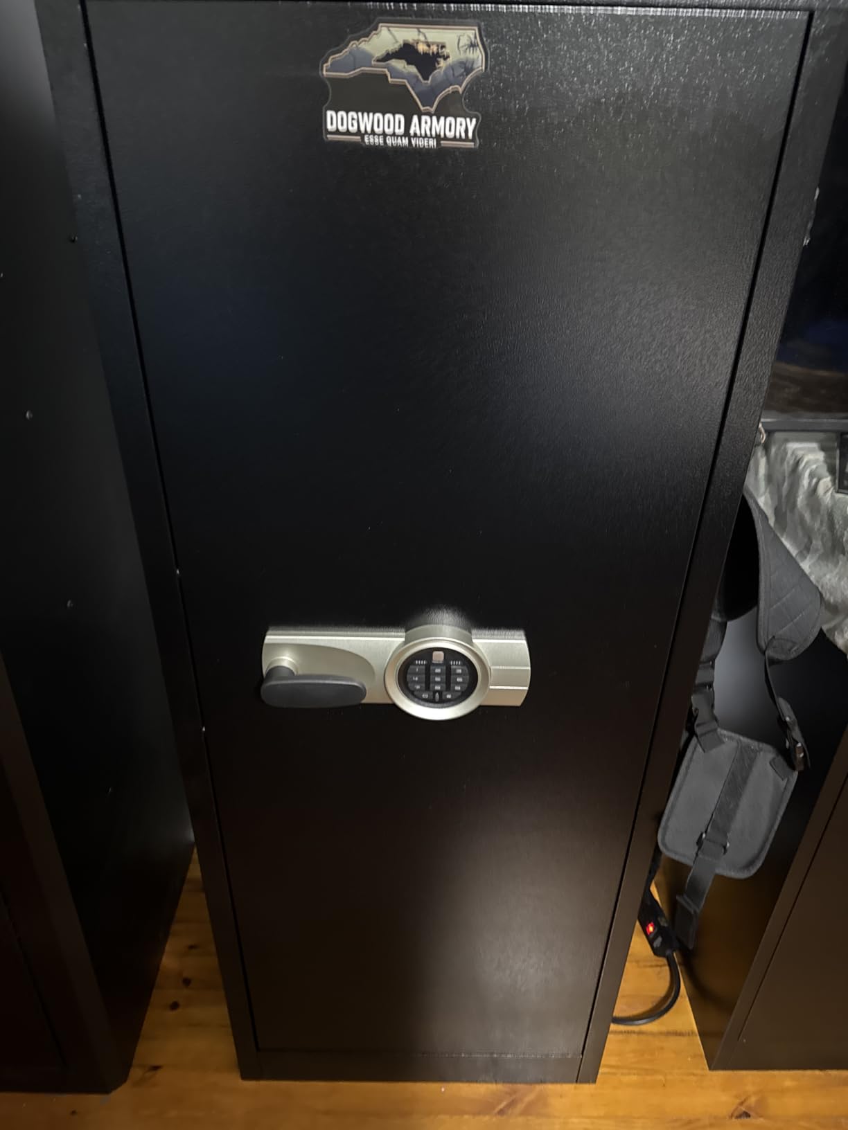Biometric 10-15 Long Gun Safe, Quick Access Gun Safe for Rifles and Pistols with Handle, Gun Cabinet with LED Light and Internal Cabinet, Easy Assembly Gun Locker customer photo 1