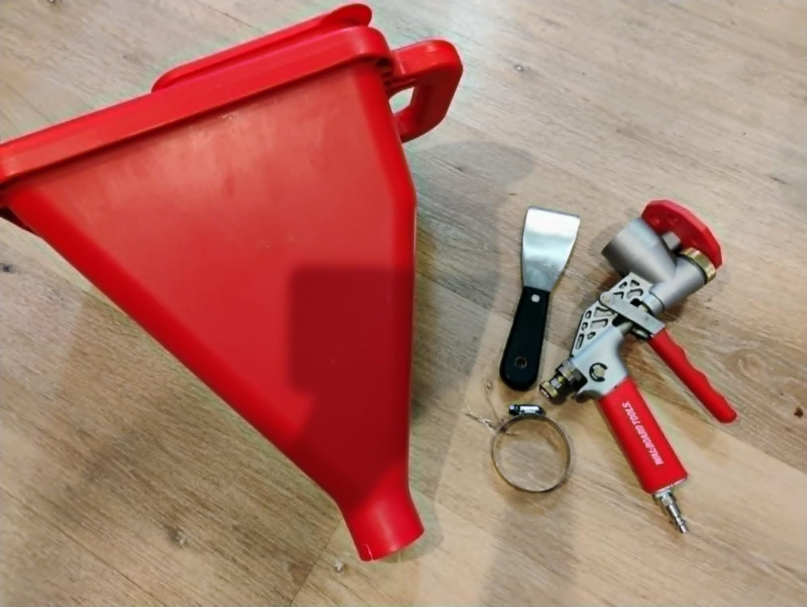 WAL-Board Tools Texture Pro 500 Hopper Gun, Putty Knife, Texture Sprayer | Includes Putty Knife, WideTex Orifice, Trigger Air Control Valve, Drywall Texture Sprayer and Texture Gun Kit, TP500K1 customer photo 1