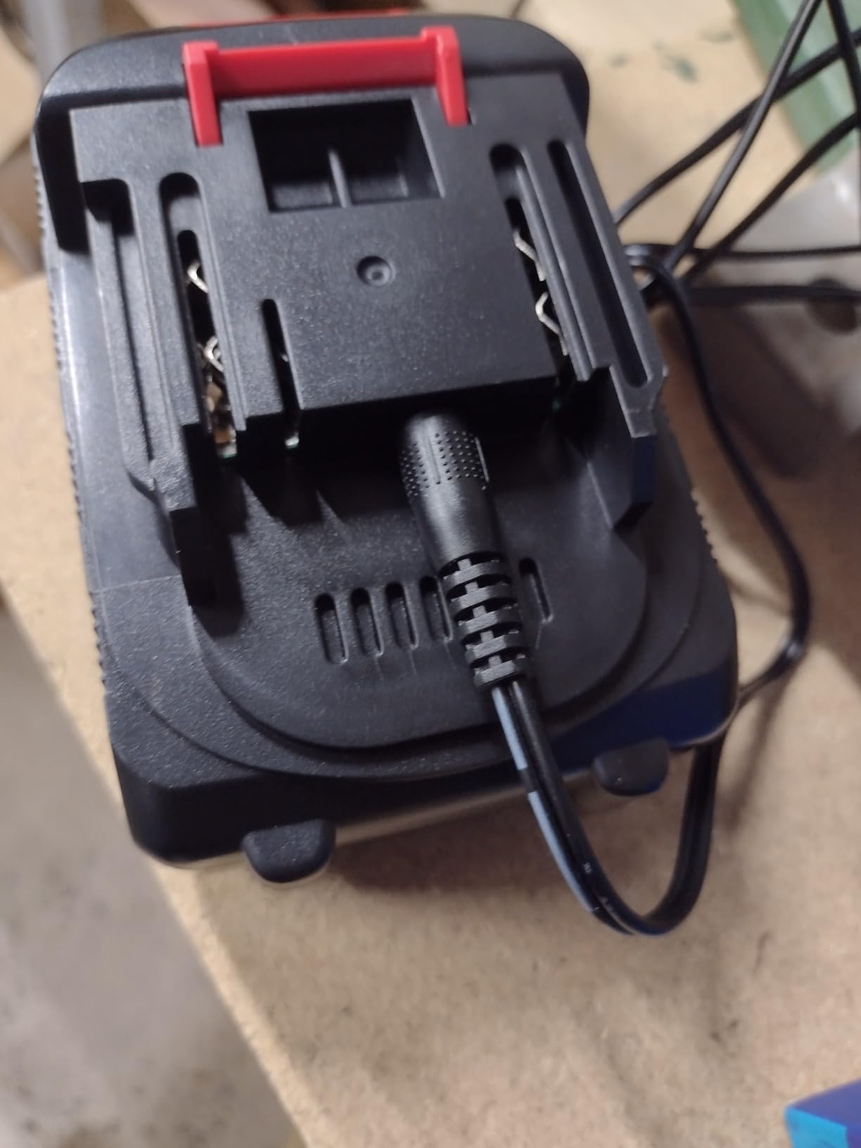 SEESII Cordless Transfer Pump for Water/Diesel, 760GPH & 65FT Lift, 2x4.0Ah Batteries, 20-Min Runtime per Battery for Pool, Pond, RV, Garden, Hot Tub, Rain Barrels customer photo 2