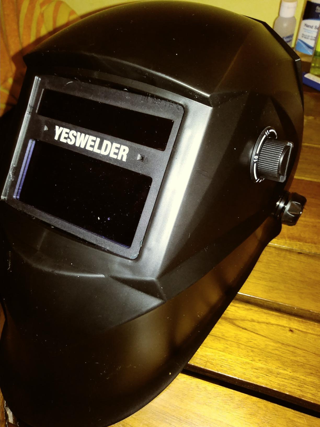 YESWELDER Auto-Shade Welding Helmet, Internal Digital Control, 180° View customer photo 1