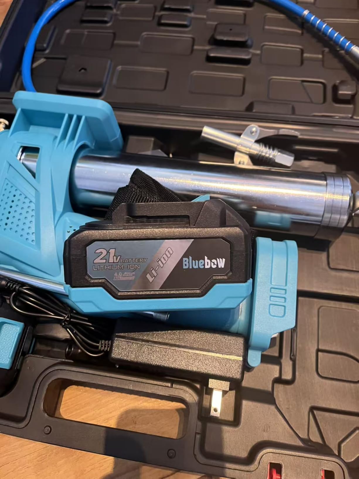 Bluebow Electric Grease Gun Kit, 12,000 PSI Pressure, 5.3 oz/min Flow Rate, 2X 4000 mAh Batteries, 39.4