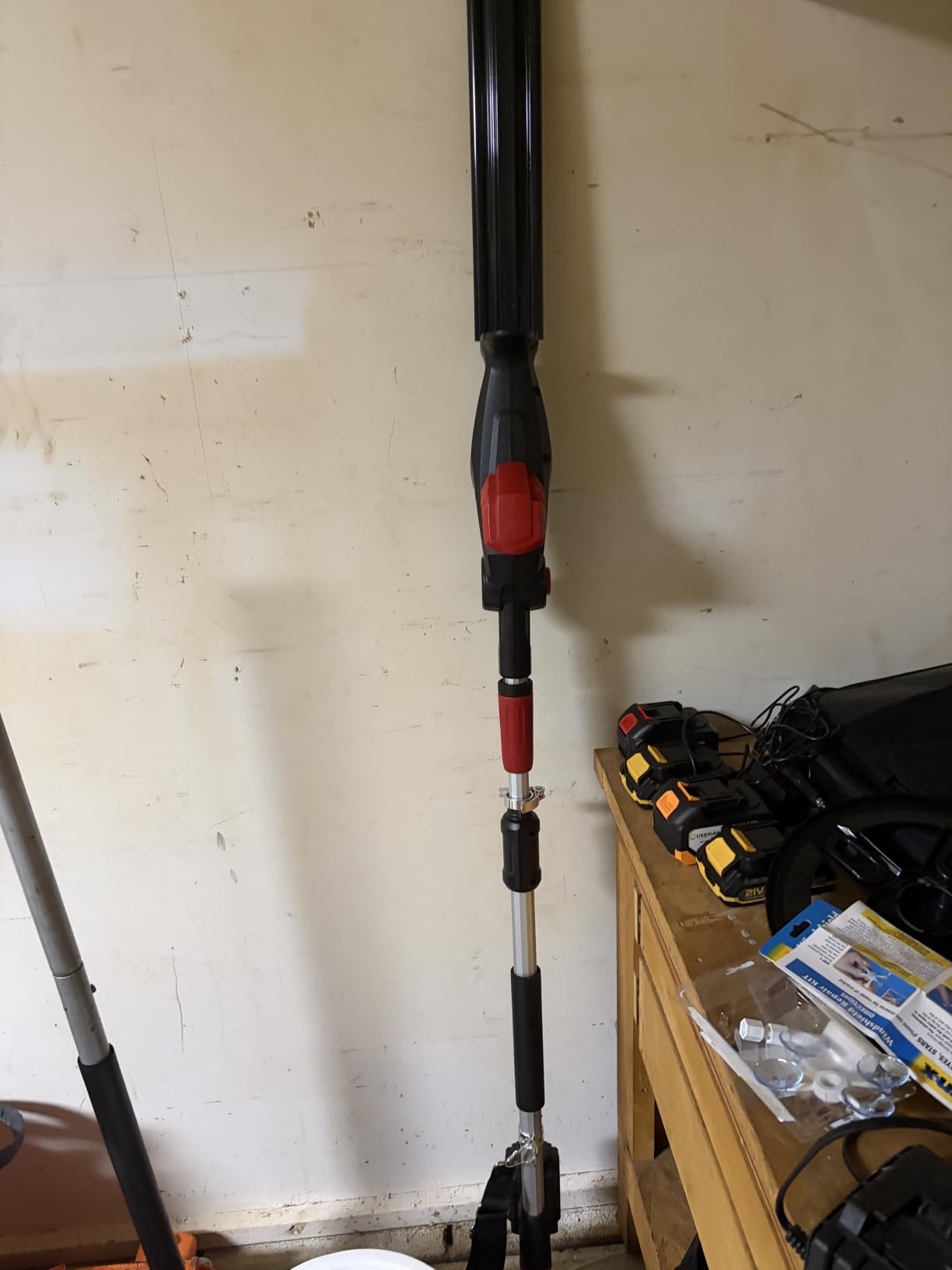 MZK 20V Cordless Hedge Trimmer, Bush & Shrub Cutter, 23-Inch Blade | Cordless hedge trimmer with extension pole for tall hedges, shrubs, garden edges, and overhead trimming. customer photo 2
