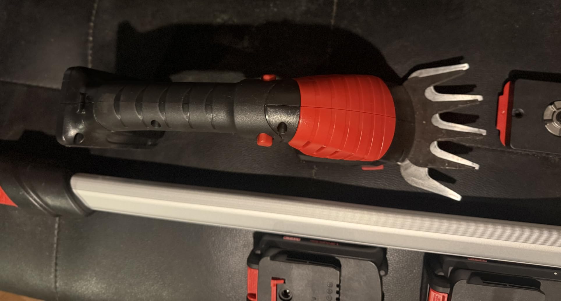 MZK 20V 2-in-1 Pole Hedge Trimmer & Grass Shear, 13-Foot Reach | Multi-angle cordless trimmer with extension pole for hedges, grass shearing, shrubs, and yard care. customer photo 1