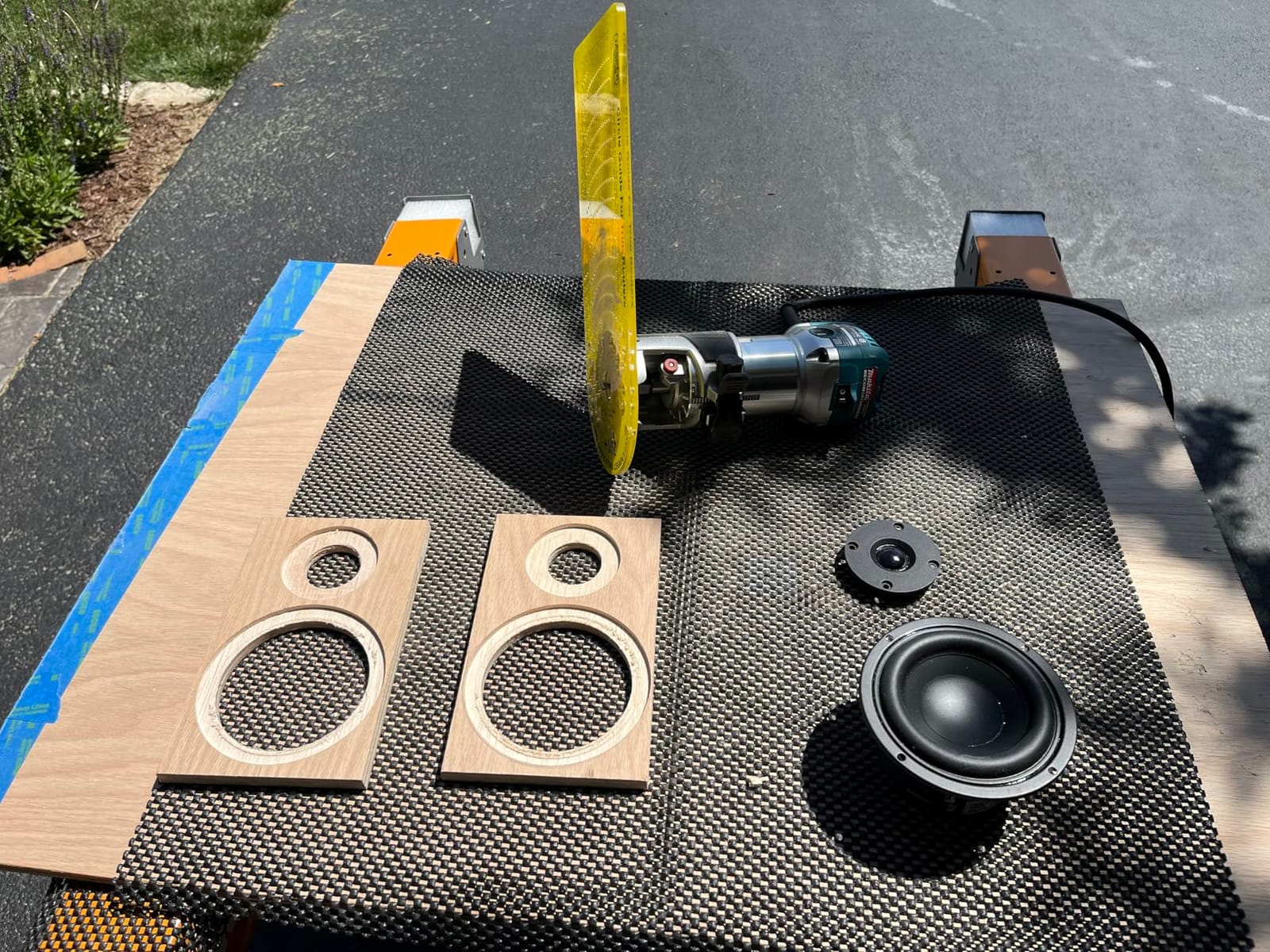 Jasper Model 200 Circle Guide Kit, Circle Cutting Guide for Plunge Routers customer photo 1