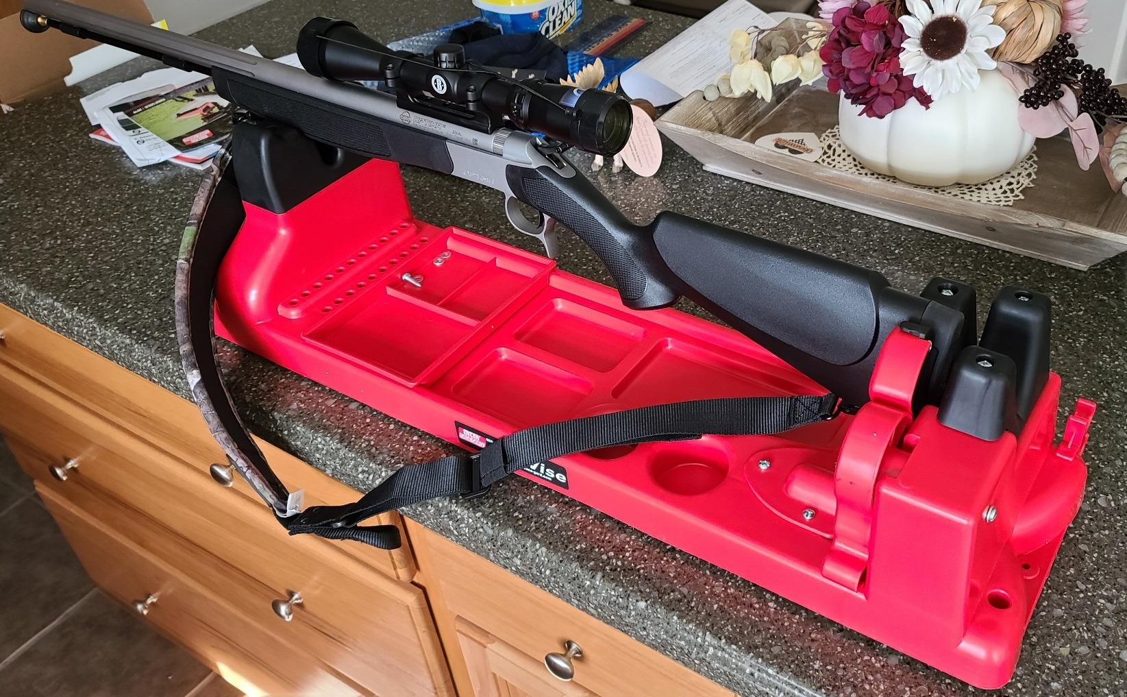 MTM GV30 Gun Vise for Gunsmithing work and Cleaning Kit, Free Standing, 11 Compartments, USA Made, Red customer photo 2