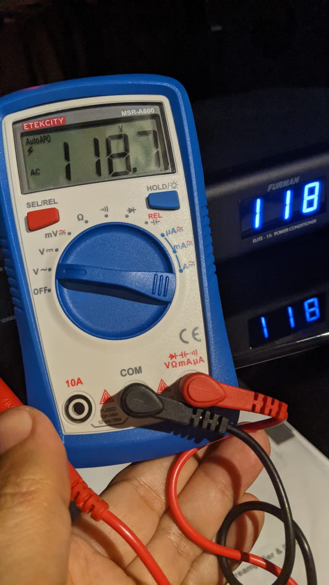 Furman Elite-15i 7-Outlet Linear Filtering AC Power Source customer photo 2
