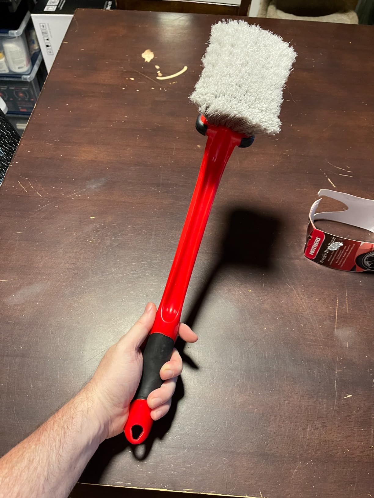 Mothers Car Wash Brush, Wheel and Fender Brush, Short Handle Tire Cleaner for Car Detailing, 10 Inch, Red/Black customer photo 2