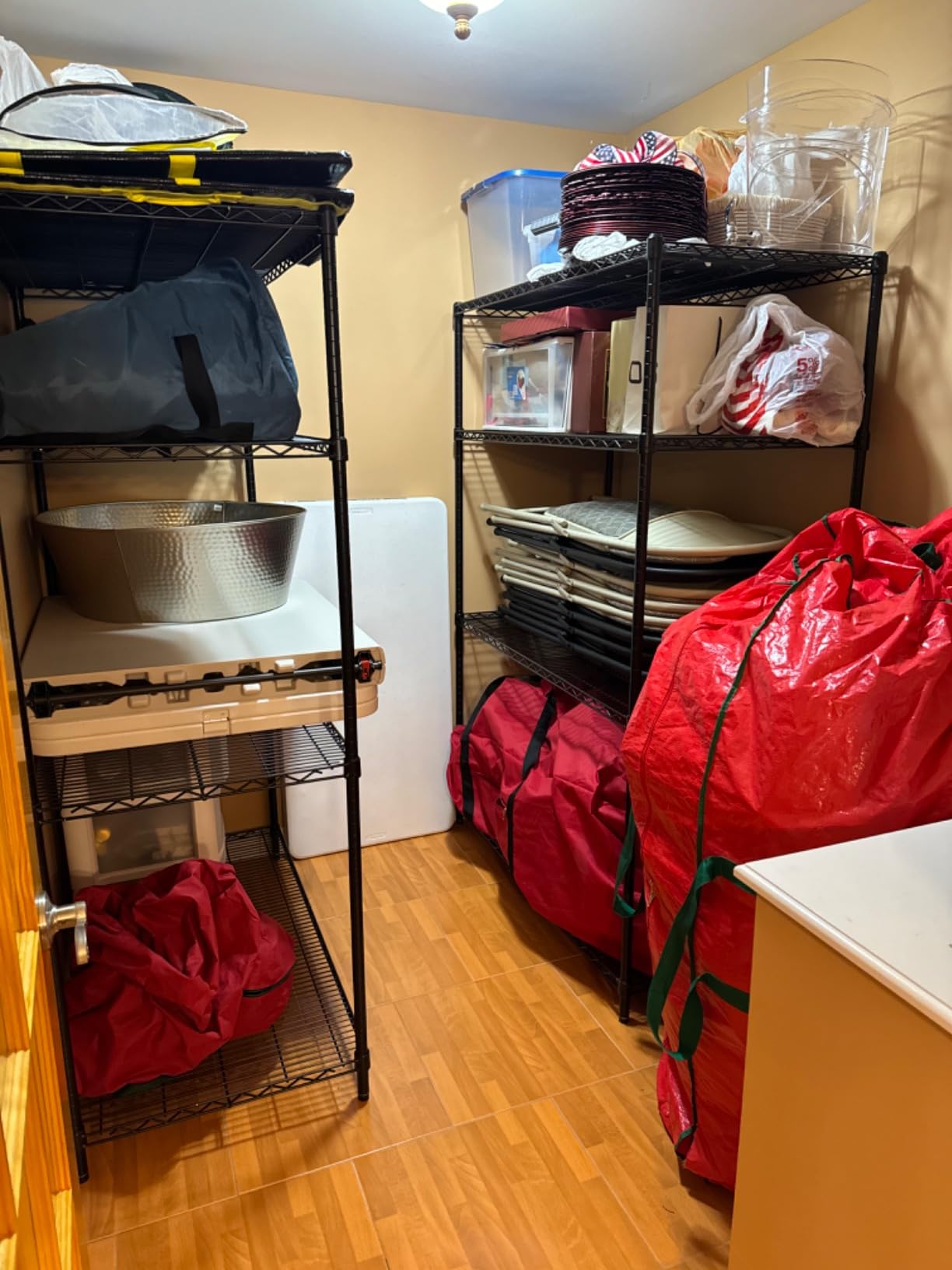 Alera NSF Certified Industrial Four-Shelf Wire Shelving Kit, 36w x 18d x 72h, Silver customer photo 2