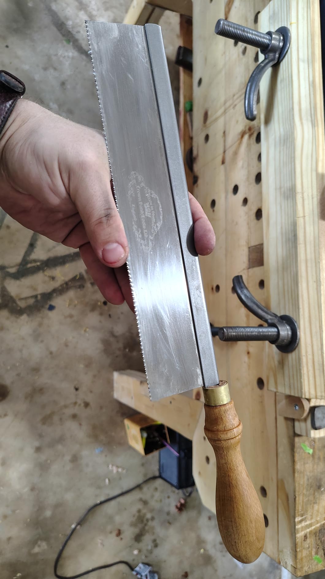 Crown FLINN1 10-Inch Dovetail Saw customer photo 2