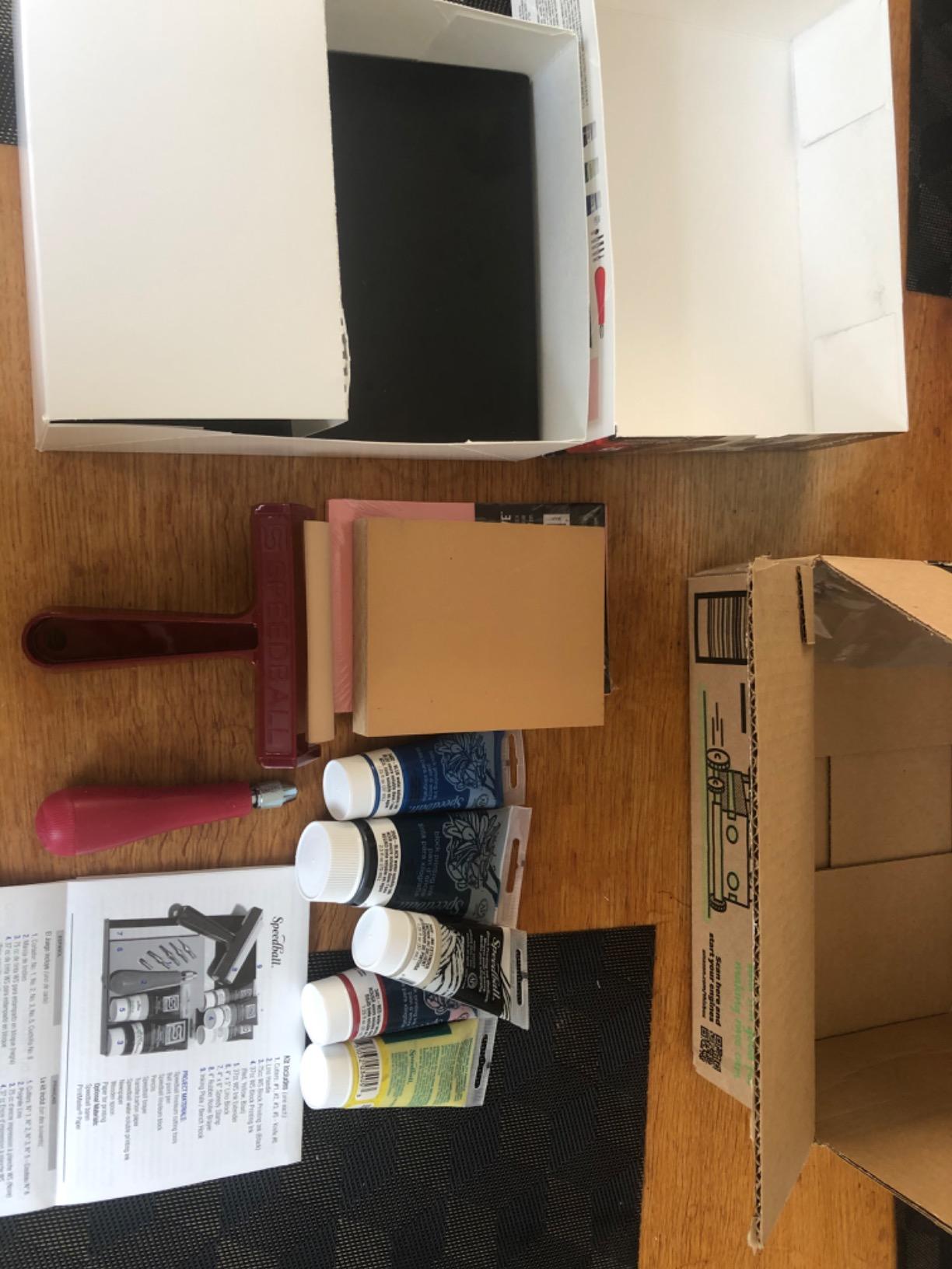Speedball Deluxe Block Printing Kit - Includes Inks, Brayer, Bench Hook, Lino Handle and Cutters, Speedy-Carve Block, Mounted Linoleum Block (3472) customer photo 2