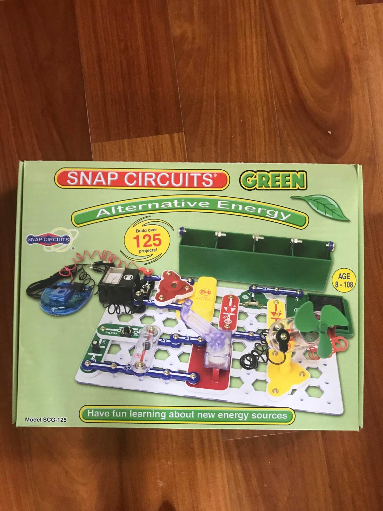 Snap Circuits Green Alternative Energy Electronics Exploration Kit | Over 125 STEM Projects | Full Color Project Manual | 40 Parts | STEM Educational Toys for Kids 8+ customer photo 1