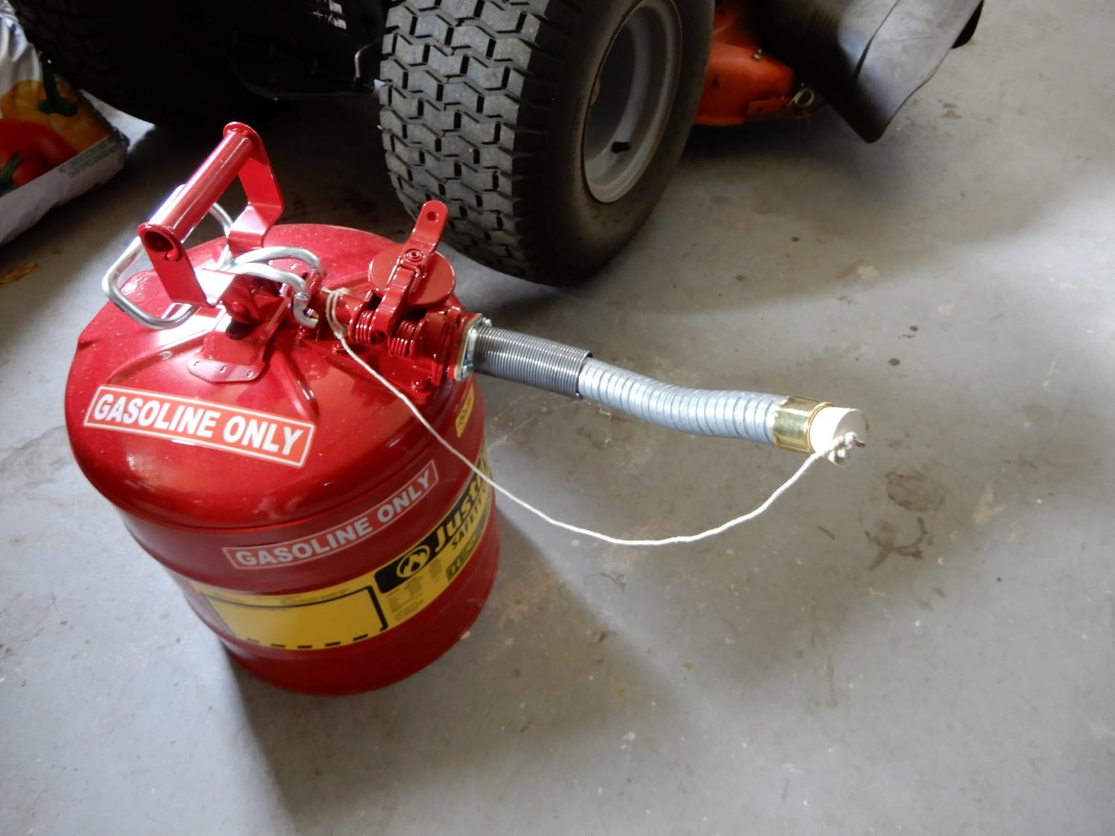 Justrite Type II Gasoline Safety Can, Red Galvanized Steel, FM Approved customer photo 2