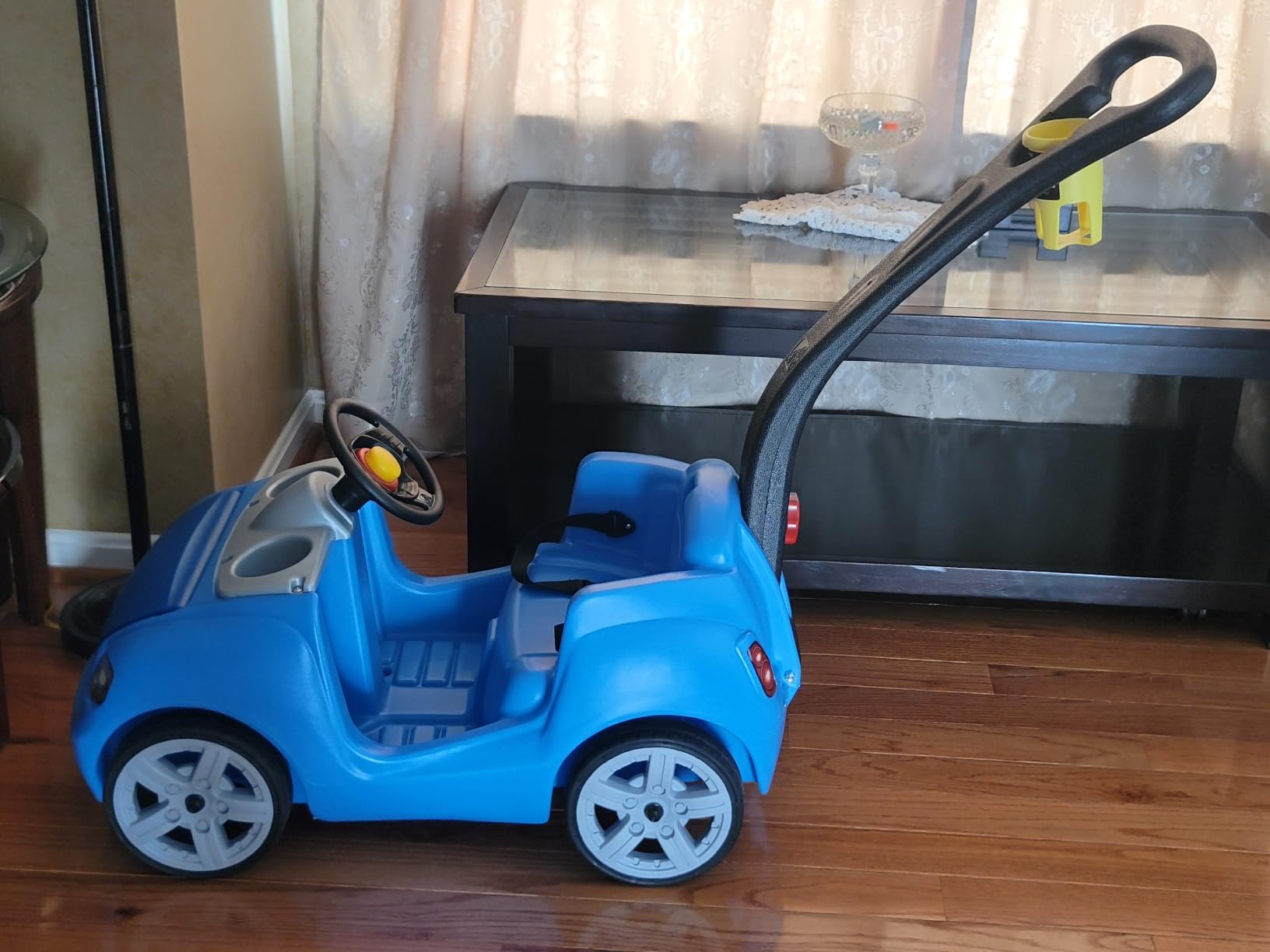Step2 Whisper Ride II Kids Push Cars, Ride On Car, Seat Belt, Horn, Toddlers Ages 1.5 – 4 Years Old, Max Weight 50 lbs., Quick Storage, Stroller Substitute, Pink customer photo 2