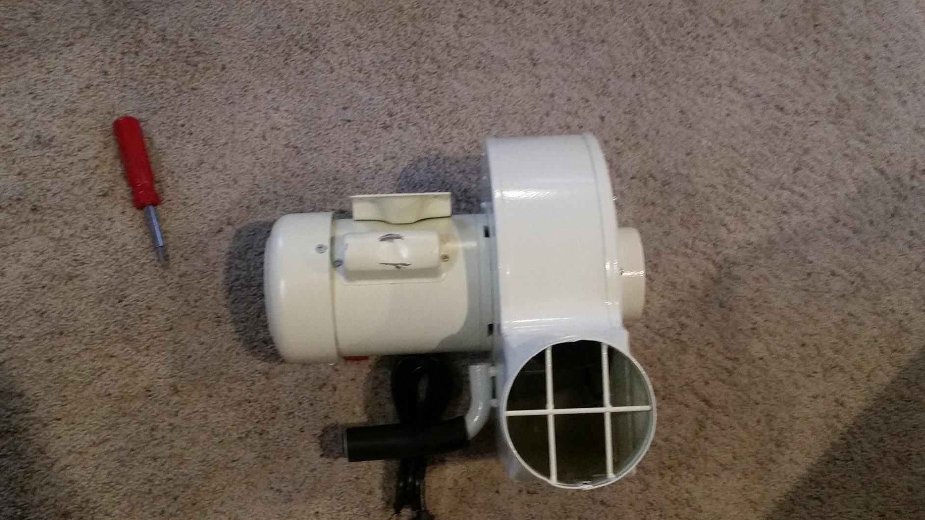Shop Fox W1826 Wall Dust Collector, 2.5 Micron Filtration,White customer photo 2