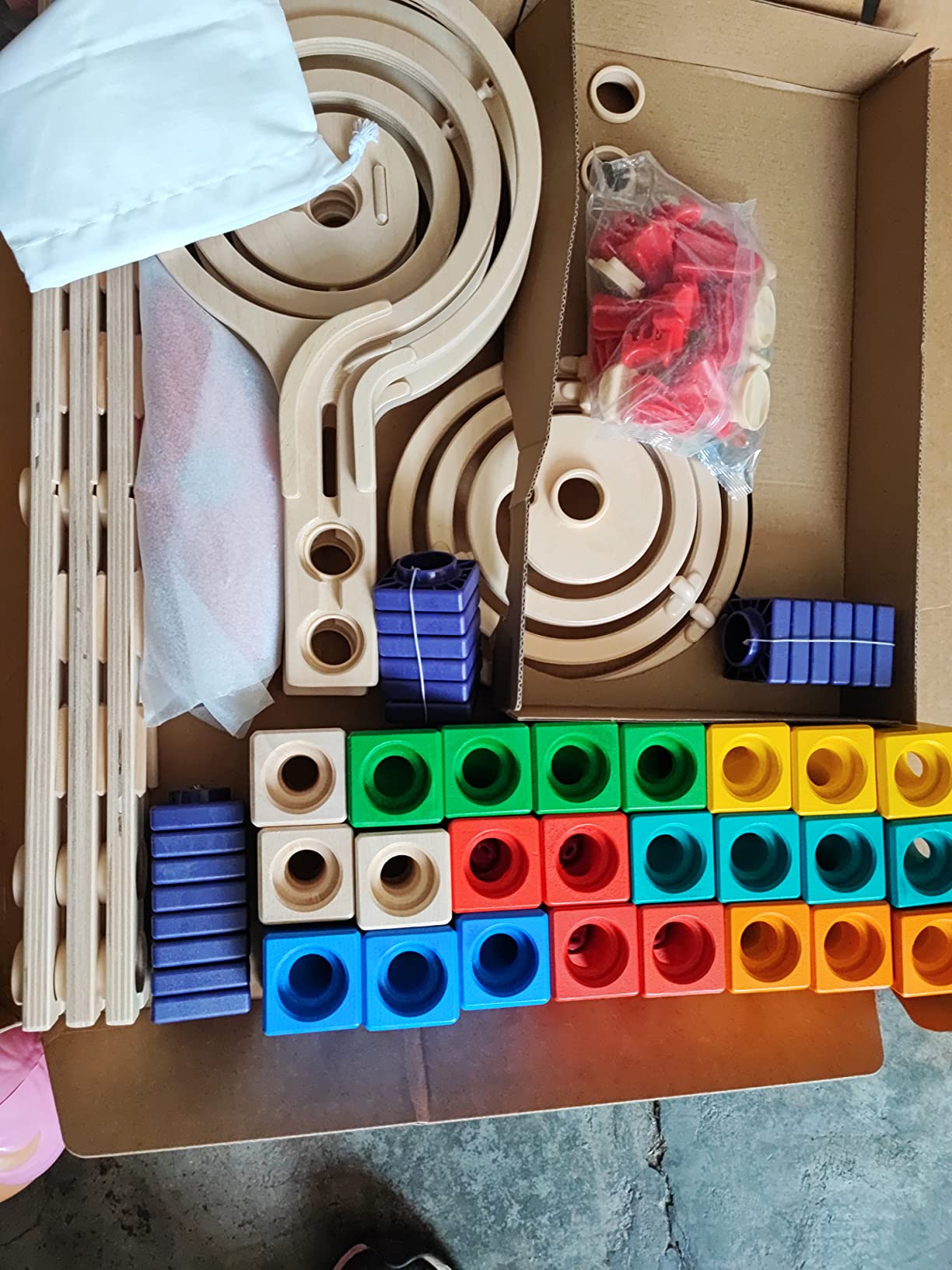 Hape Wooden Quadrilla Marble Run Vertigo Construction with Instruction| 134-PIECE STEM Educational Learning Toys for Kids customer photo 2