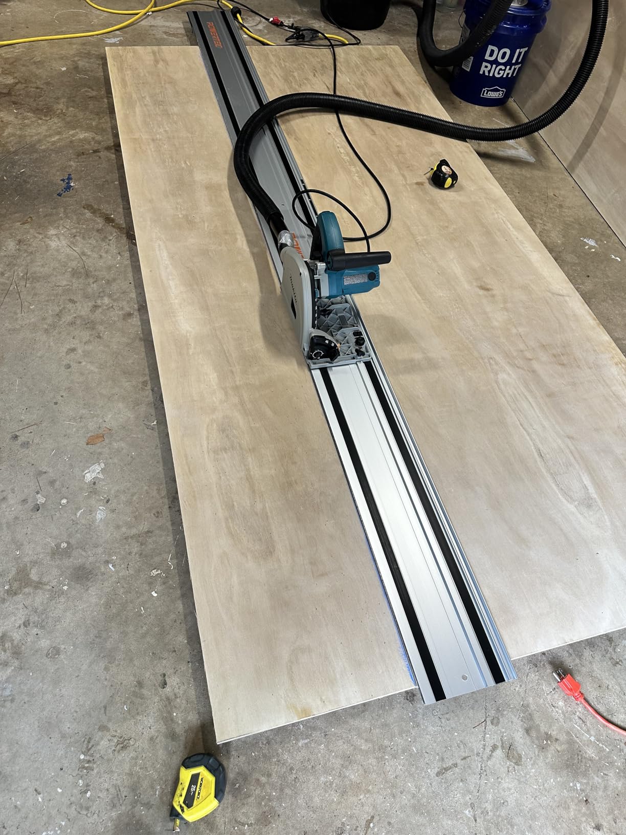 Makita SP6000J 6-1/2-Inch Plunge Circular Saw customer photo 2