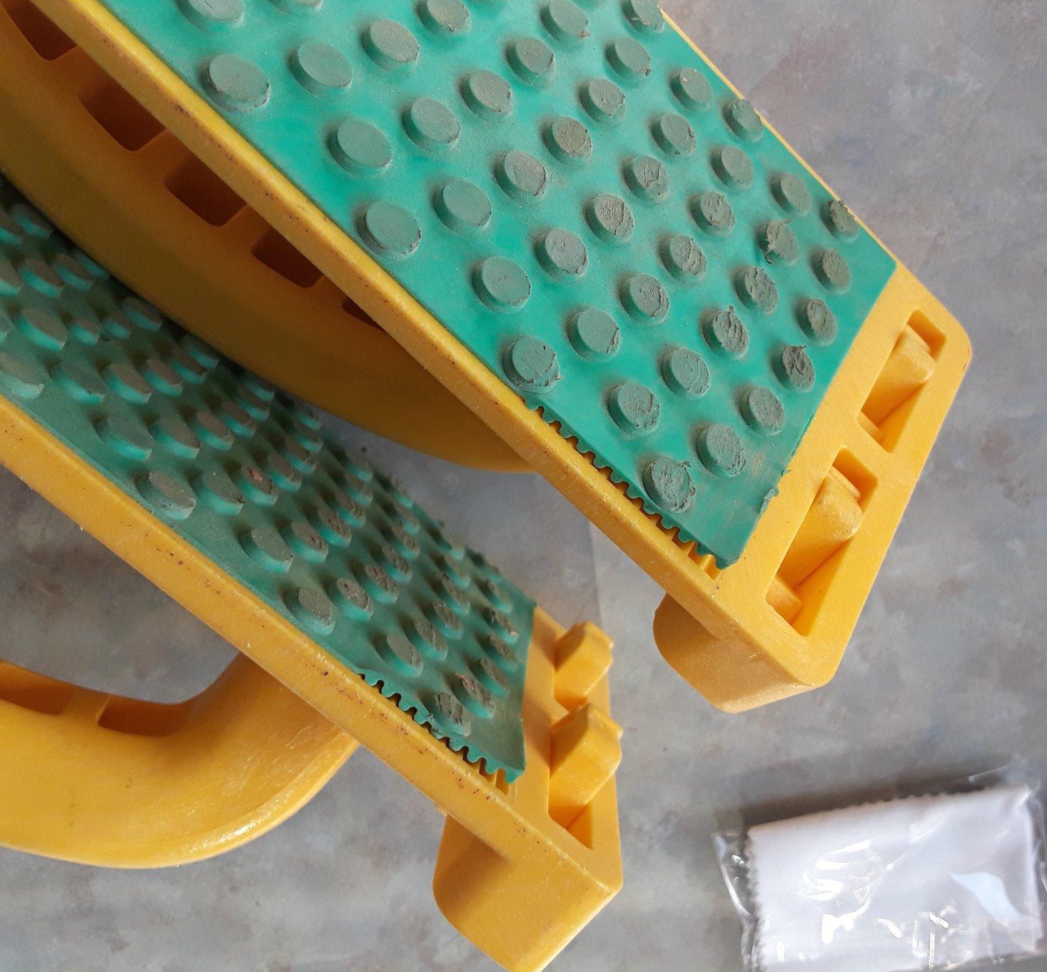 MICROJIG GRR-RIP-BLOCK Smart Push Block for Routers, Jointers, Band and Table Saws, Woodworking Tool, Extreme Grip, GB-1, Yellow/Green customer photo 1