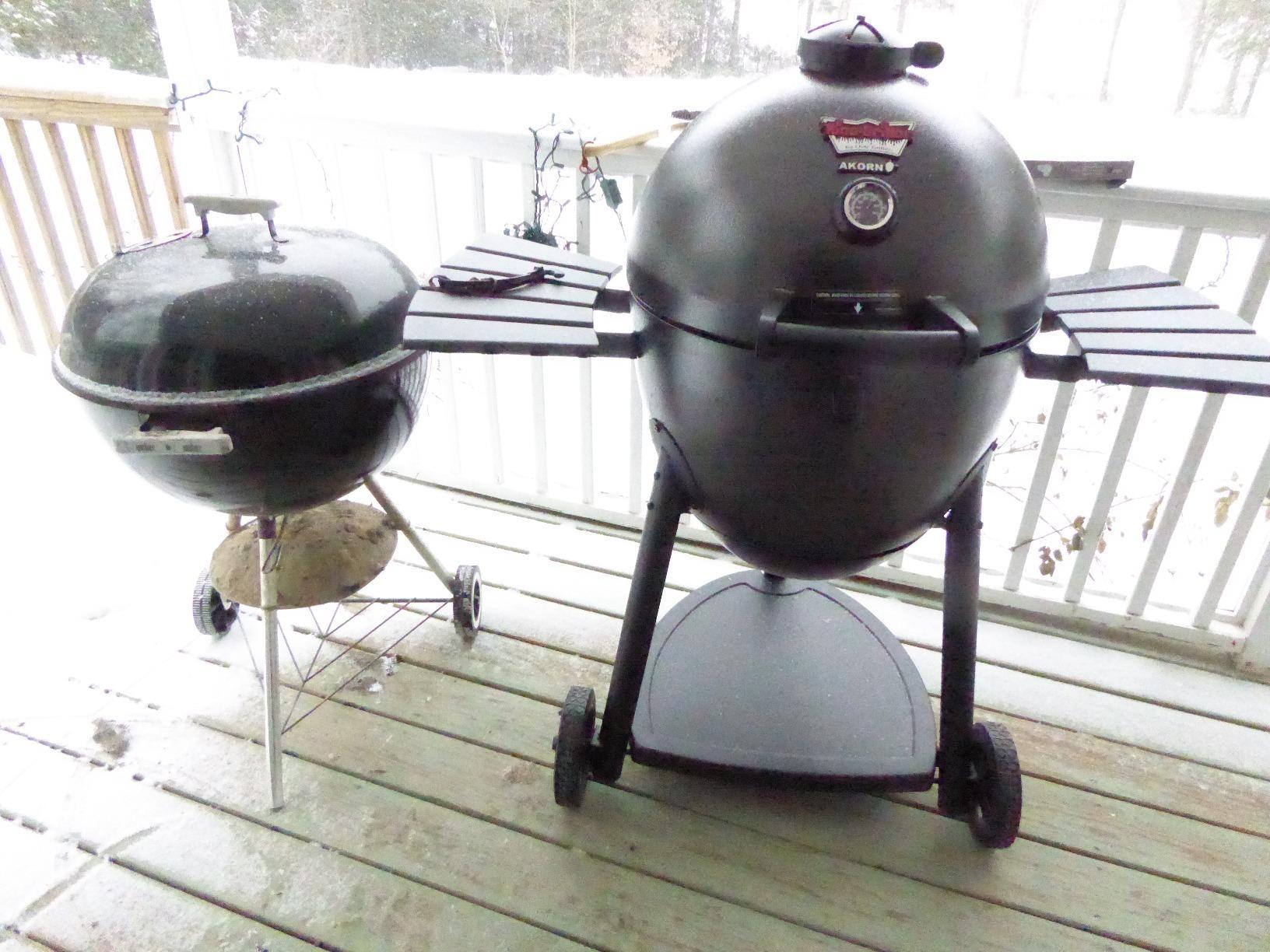 Char-Griller AKORN 20-Inch Kamado Charcoal Grill and Smoker, Triple-Wall Insulated Steel with Cast Iron Grates, Warming Rack and EasyDump Ash Pan, 445 Sq. In. Cooking Area, Graphite customer photo 1