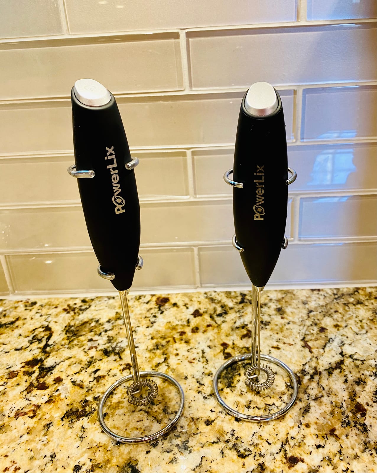 PowerLix Powerful Handheld Milk Frother With Stand Battery Operated Foam Maker Frother Wand For Coffee (A Black) (A Black) customer photo 1