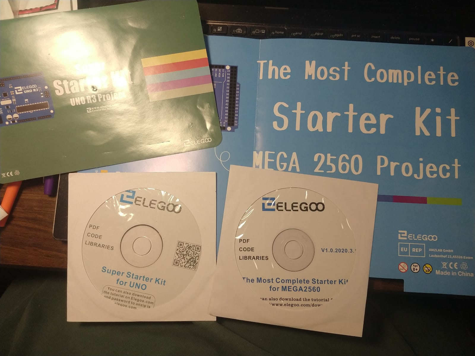 ELEGOO Mega 2560 R3 Project The Most Complete Starter Kit with Tutorial customer photo 1