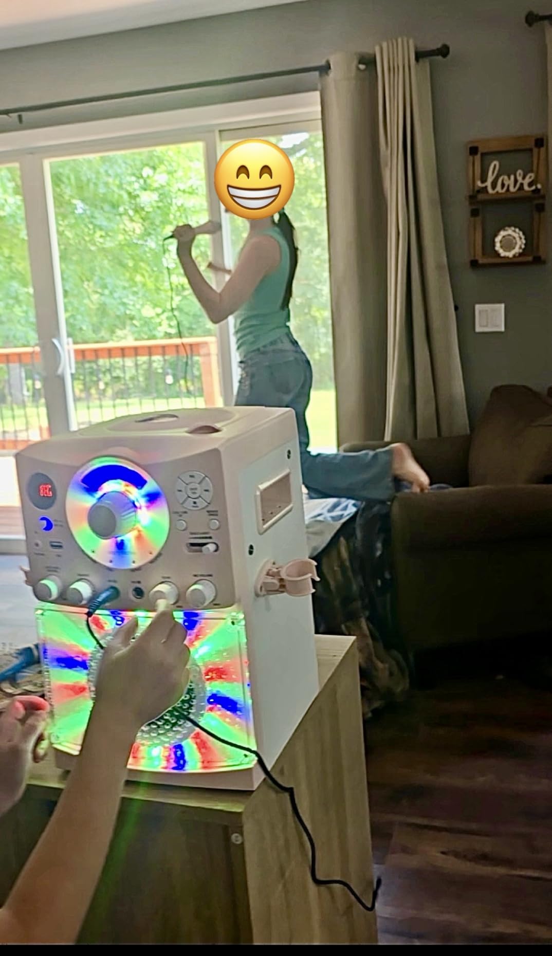 Singing Machine Portable Karaoke Machine for Adults & Kids with Wired Microphone, White - Built-In Speaker, Bluetooth with LED Disco Lights - Karaoke System with CD+G Player & USB Connectivity customer photo 2