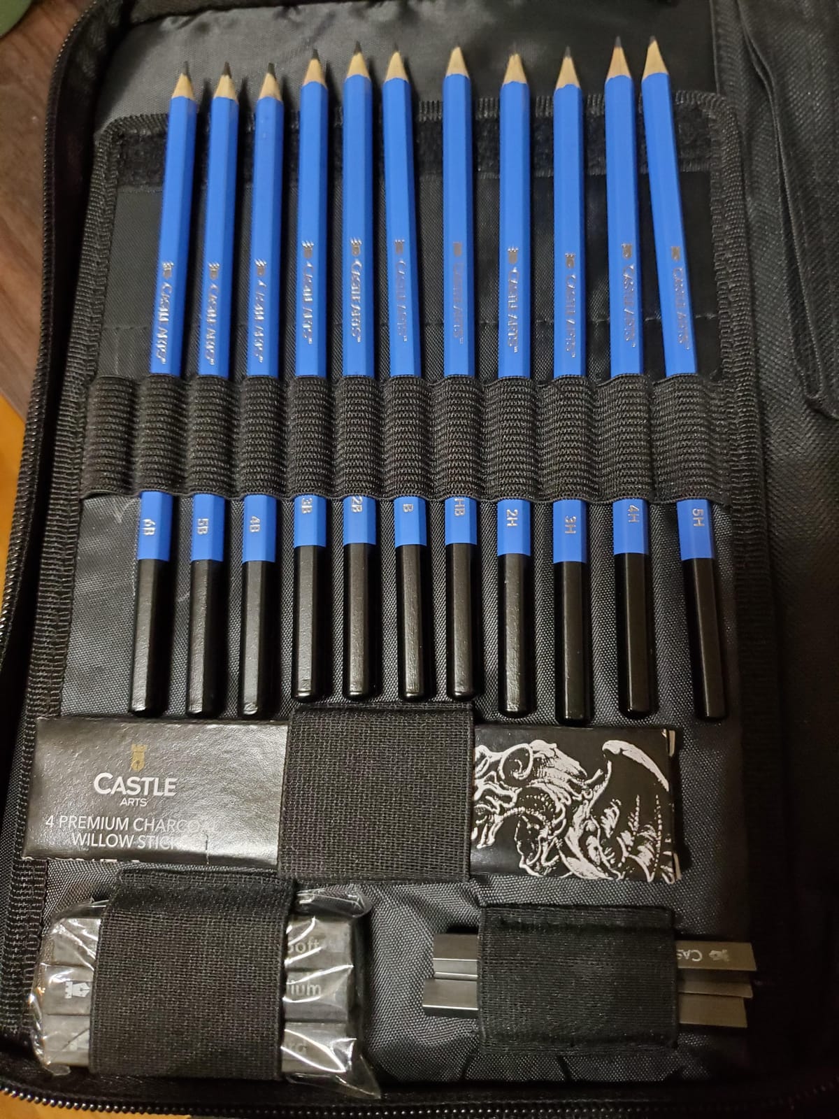 Castle Art Supplies 40 PieceDrawing, Sketching and Charcoal Set for Artists customer photo 2