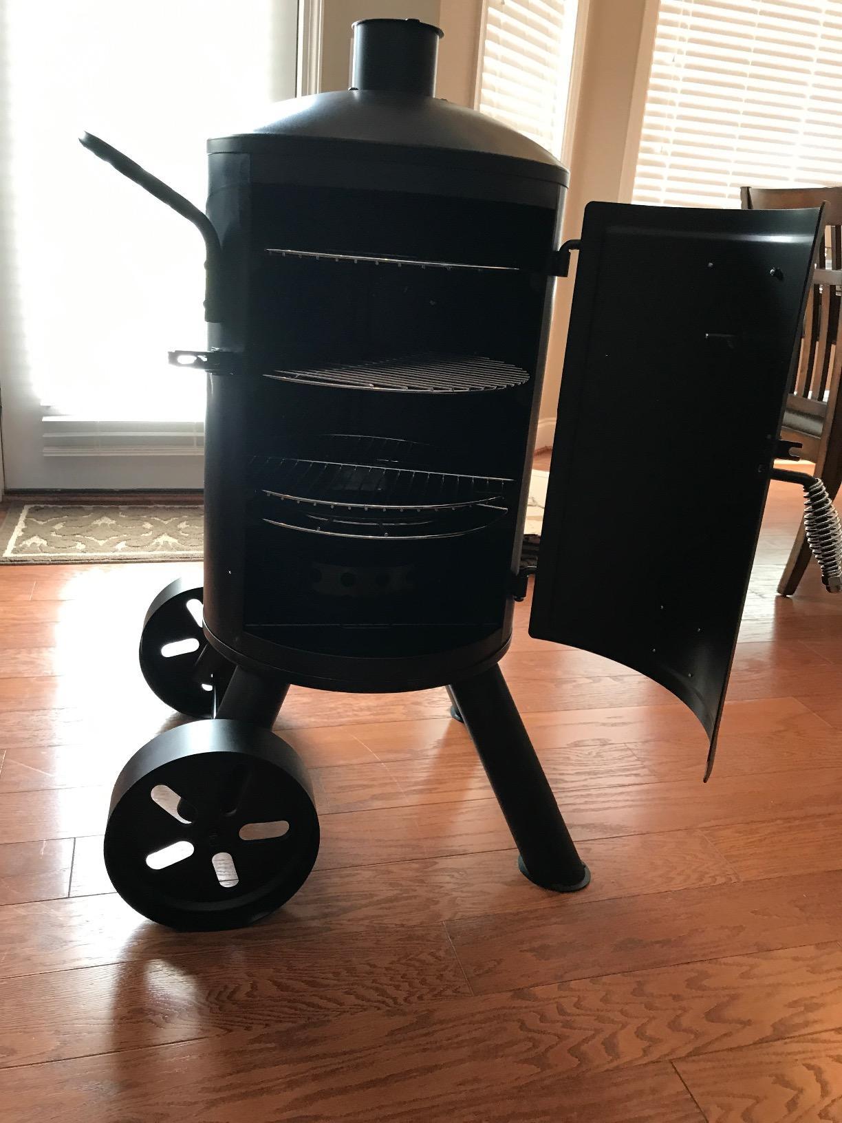 Dyna-Glo Signature Series DGSS681VCS-D Heavy-Duty Vertical Charcoal Smoker customer photo 1