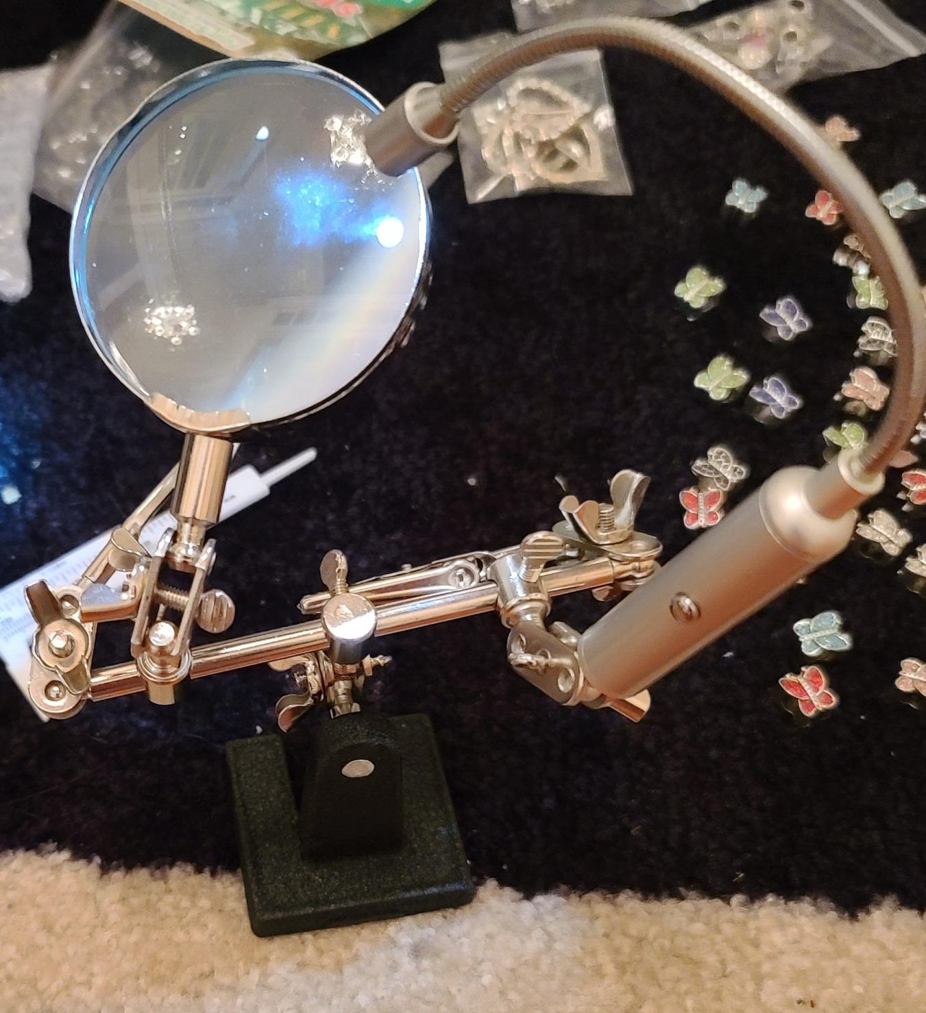 RamPro - Helping Hand Magnifier Glass Stand - Magnifying Lens, Perfect for Soldering, Crafting & Inspecting Micro Objects customer photo 1