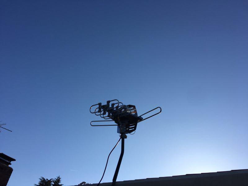Outdoor 150 Miles Digital TV Antenna 360 Degree Rotation Amplified HDTV Antenna -Support 2 TVs-UHF/VHF/1080P/4K - Infrared Remote - 40 feet RG6 Cable and Mounting Pole Included customer photo 1