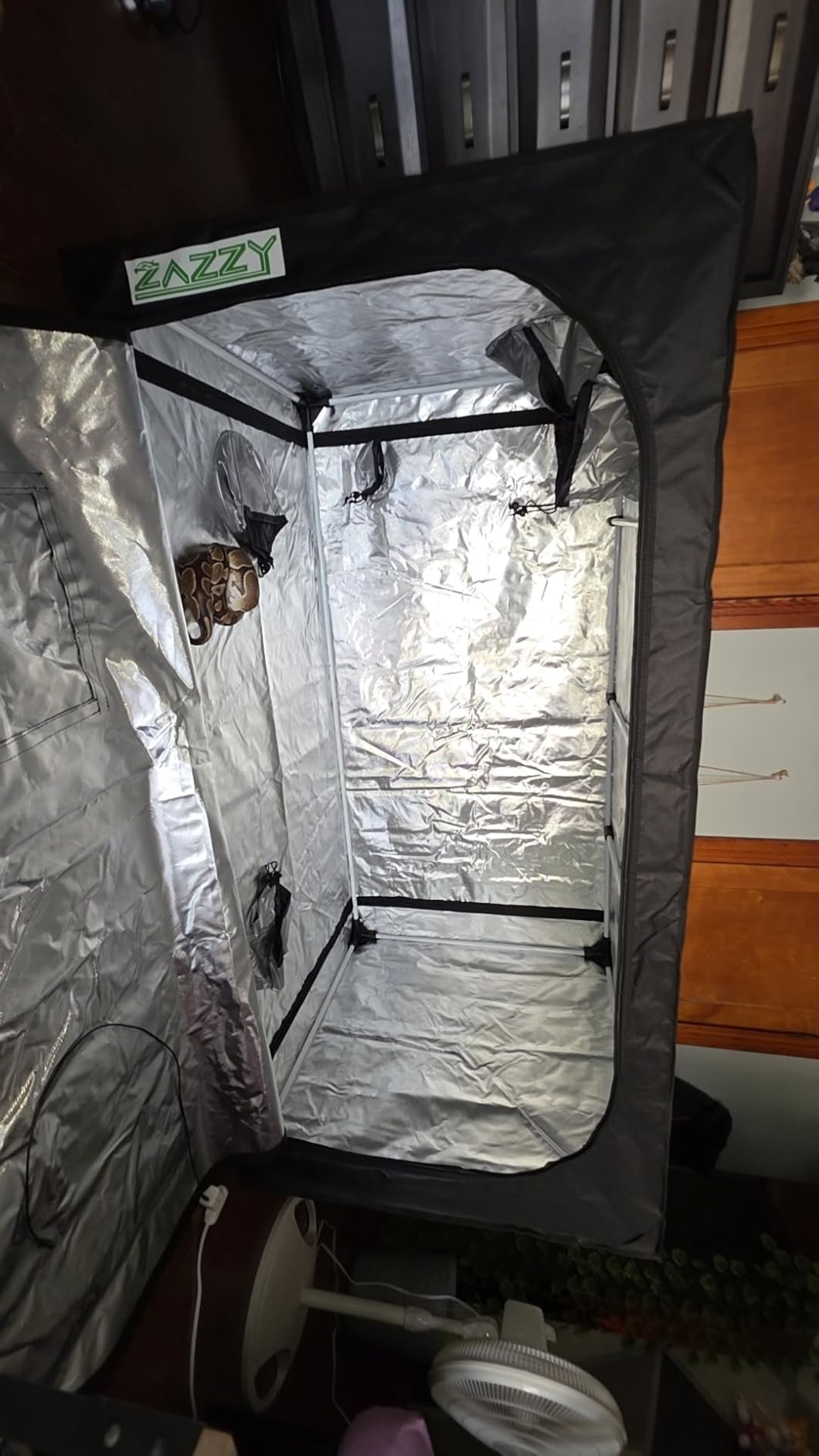 zazzy 4x4 Grow Tent, 48