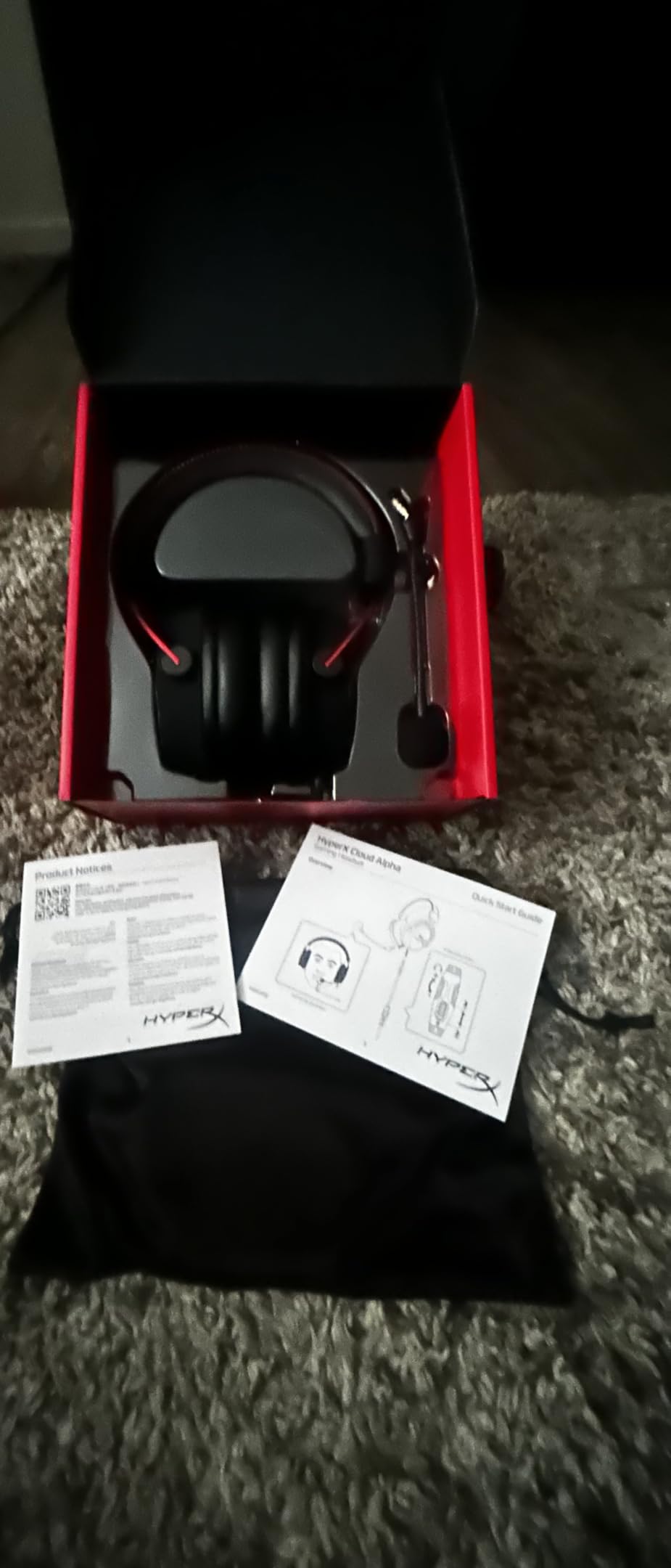 HyperX Cloud Alpha - Gaming Headset, Dual Chamber Drivers, Legendary Comfort, Aluminum Frame, Detachable Microphone, Works on PC, PS4, PS5, Xbox One, Xbox Series X|S, Nintendo Switch and Mobile – Red customer photo 2