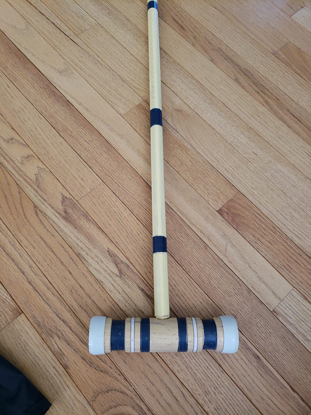 Juegoal Six Player Croquet Set with Wooden Mallets Colored Balls for Lawn, Backyard and Park, 28 Inch customer photo 1