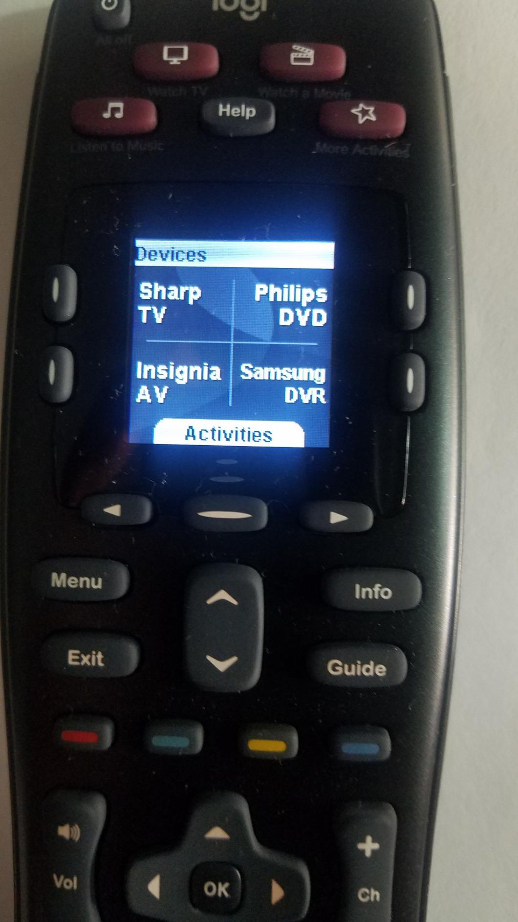 Logitech Harmony 665 Advanced Remote Control customer photo 1