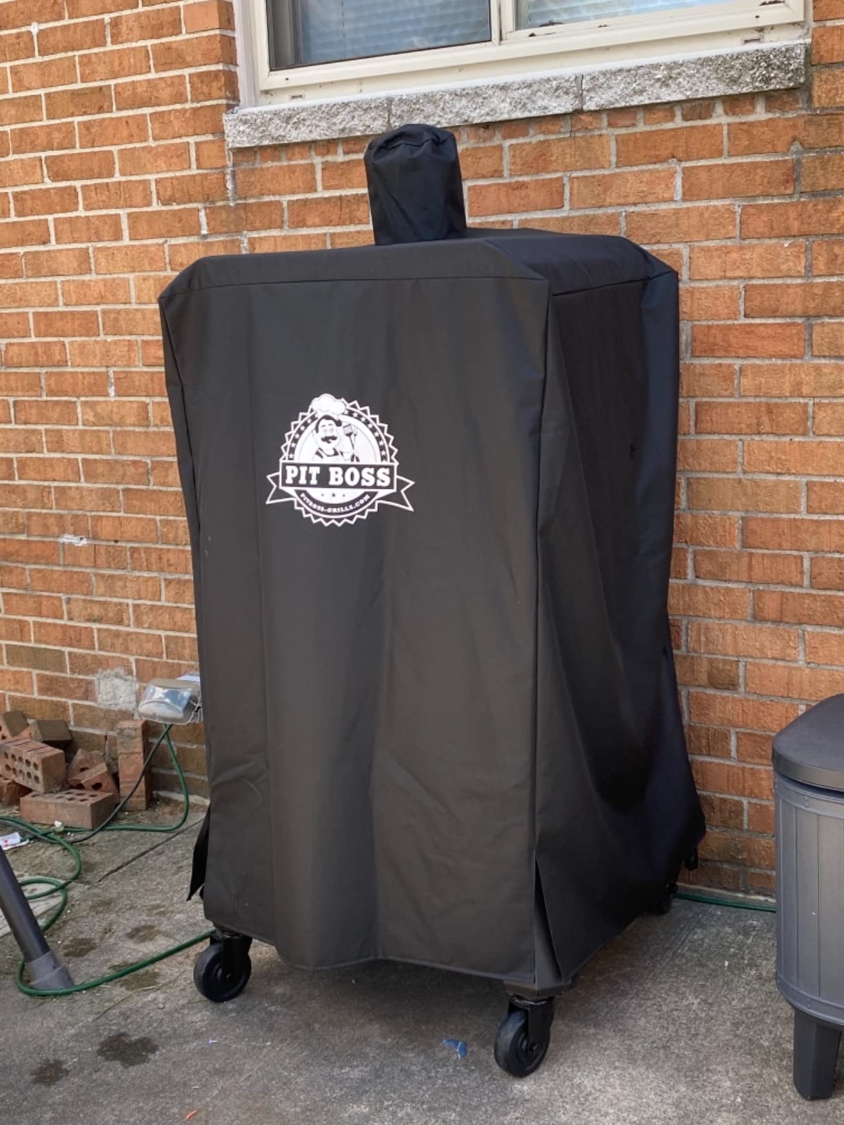 Pit Boss 5-Series Wood Pellet Vertical Smoker Cover, Black customer photo 2